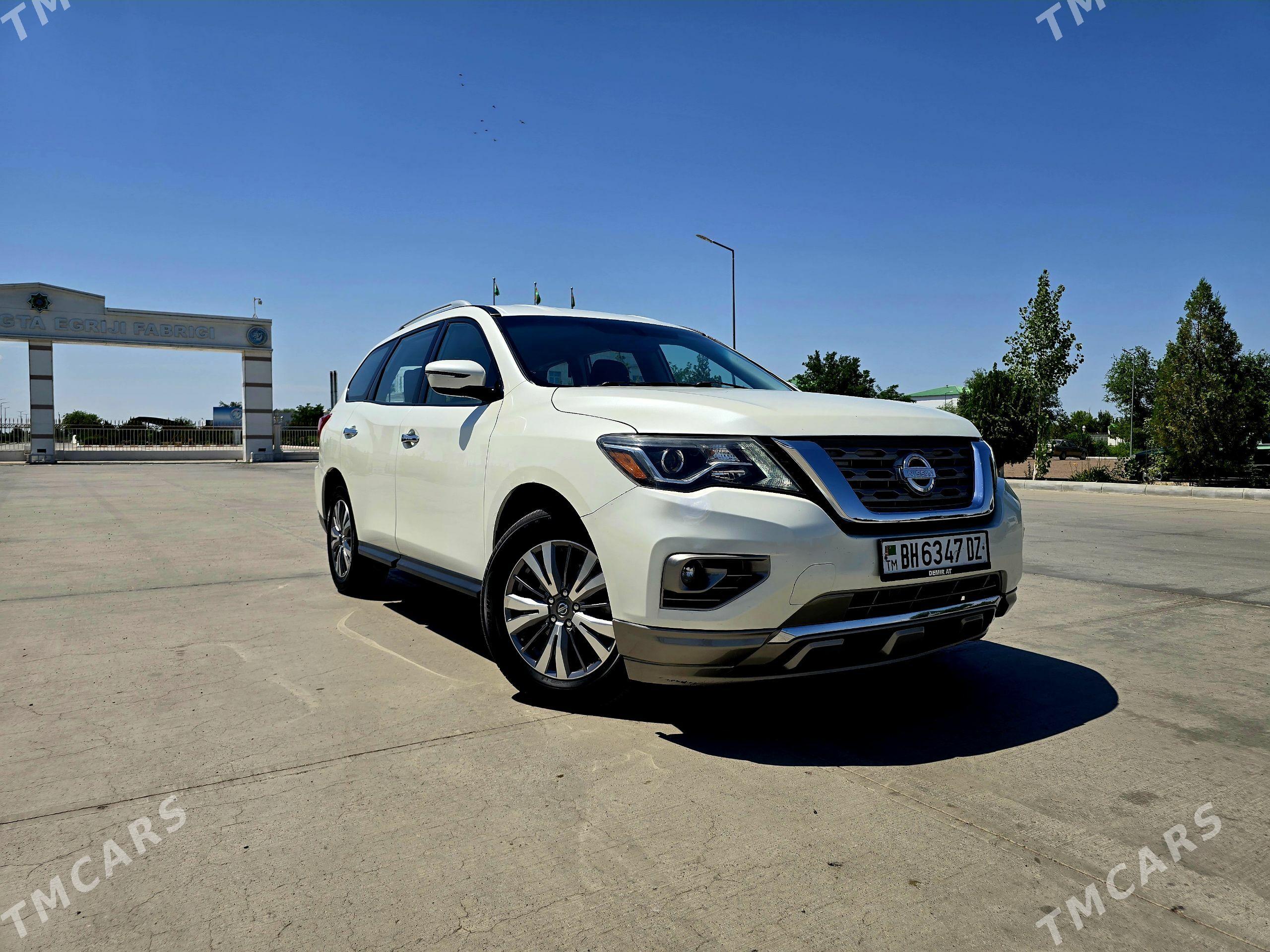 Nissan Pathfinder 2019 - 289 000 TMT - Дашогуз - img 1