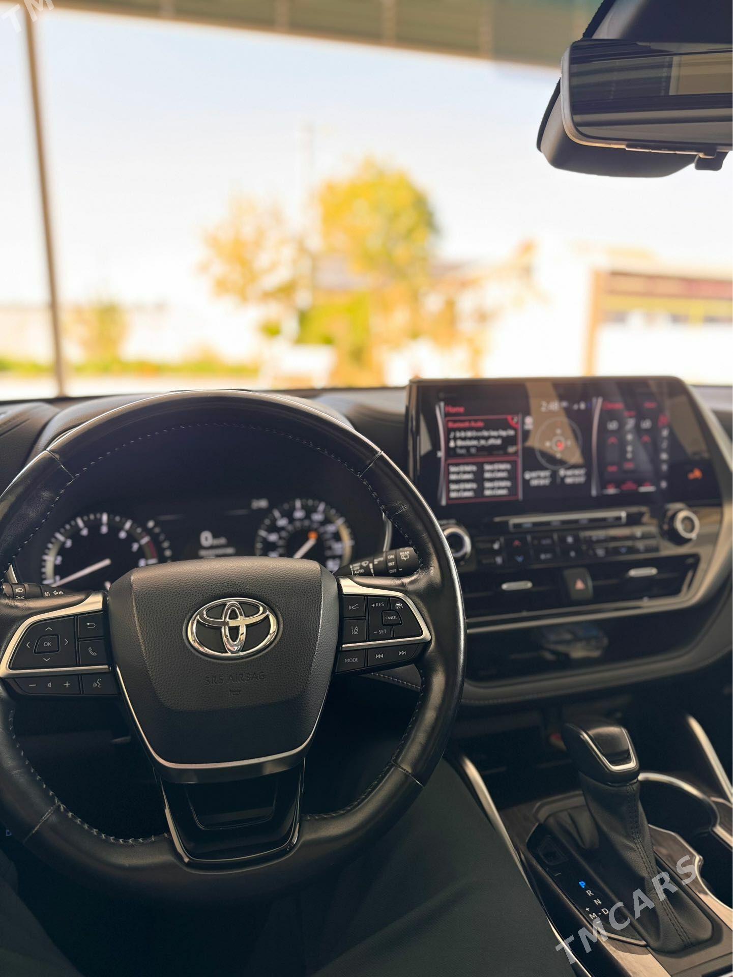 Toyota Highlander 2021 - 620 000 TMT - Garadamak Şor - img 1