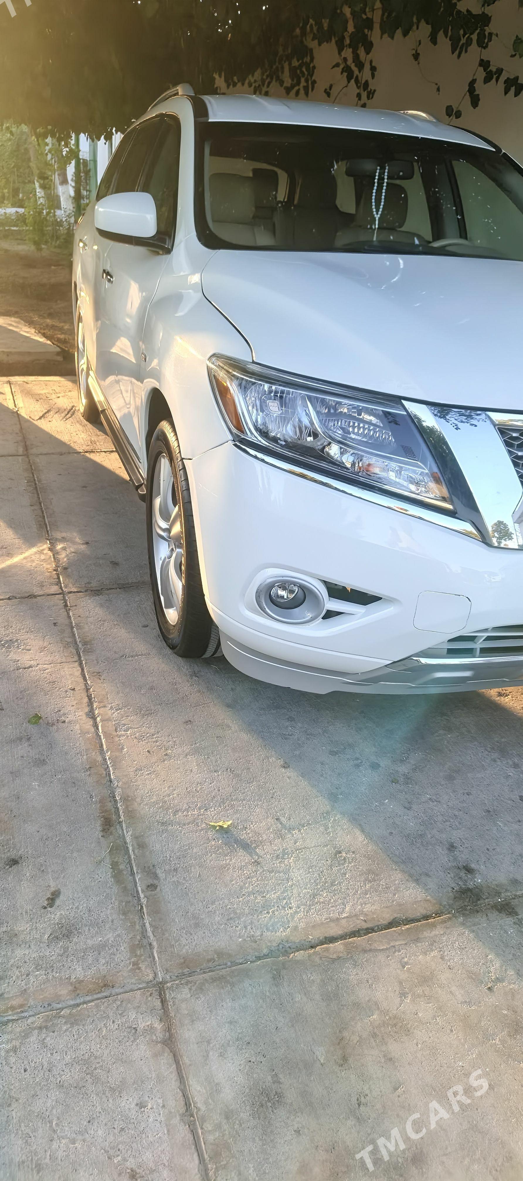 Nissan Pathfinder 2013 - 250 000 TMT - Кипджак - img 1