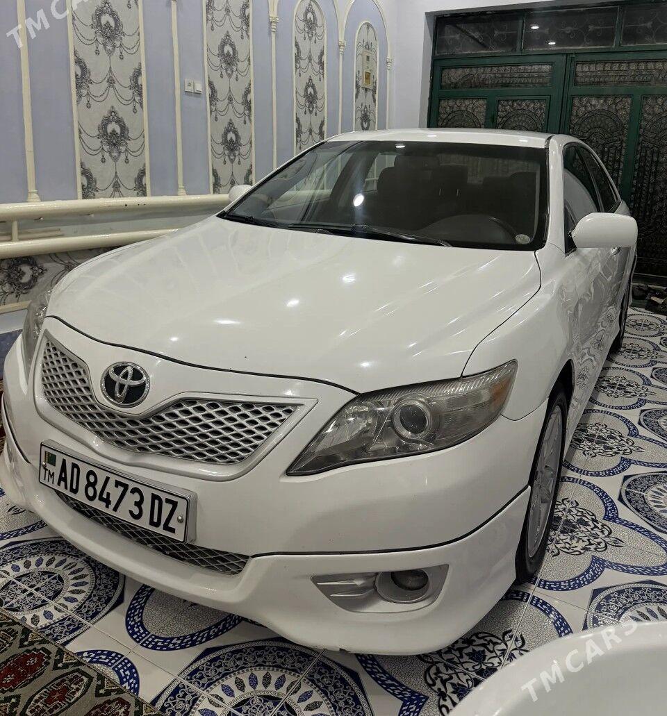 Toyota Camry 2010 - 250 000 TMT - Кёнеургенч - img 1