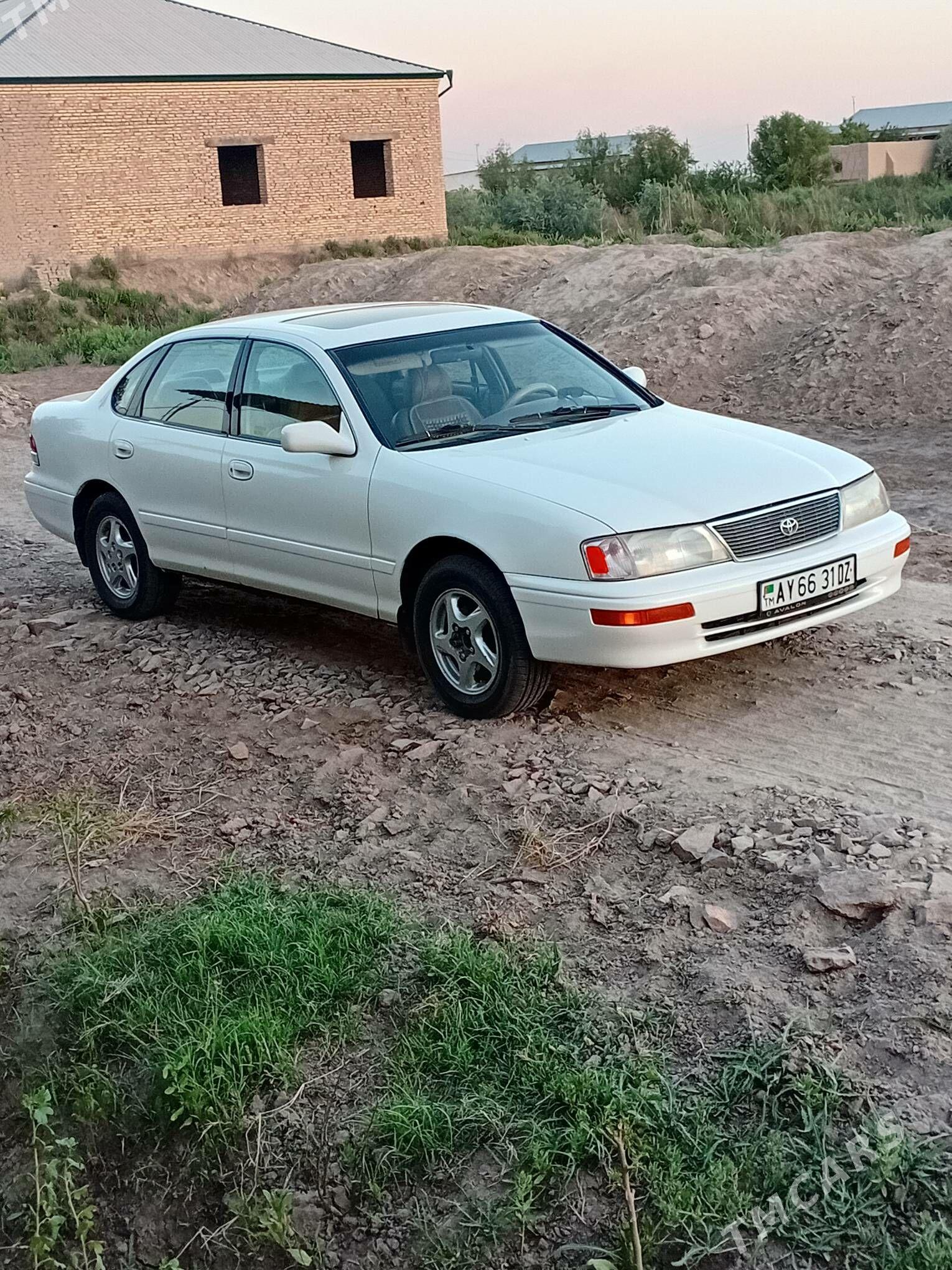 Toyota Avalon 1997 - 160 000 TMT - Дашогуз - img 1