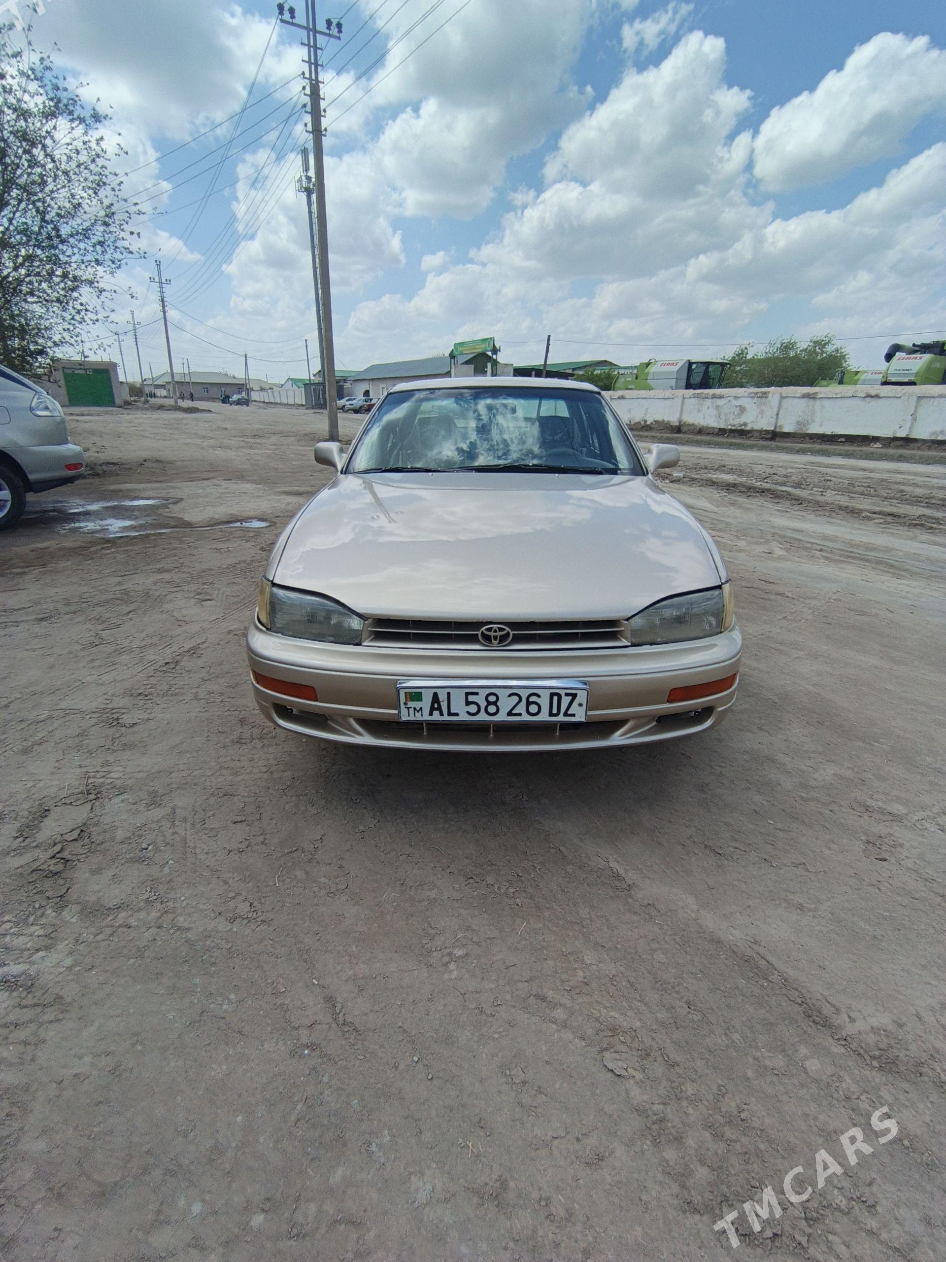 Toyota Camry 1992 - 100 000 TMT - Boldumsaz - img 1