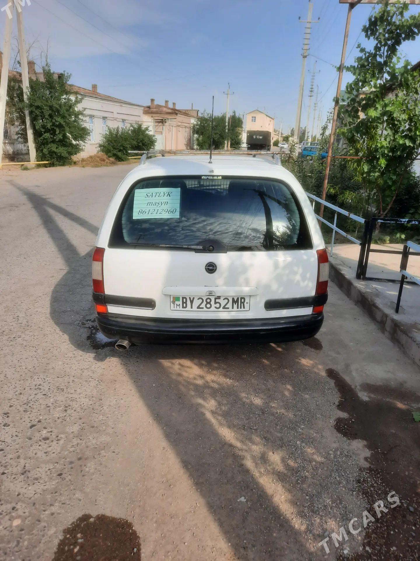Opel Omega 1995 - 50 000 TMT - Мары - img 1
