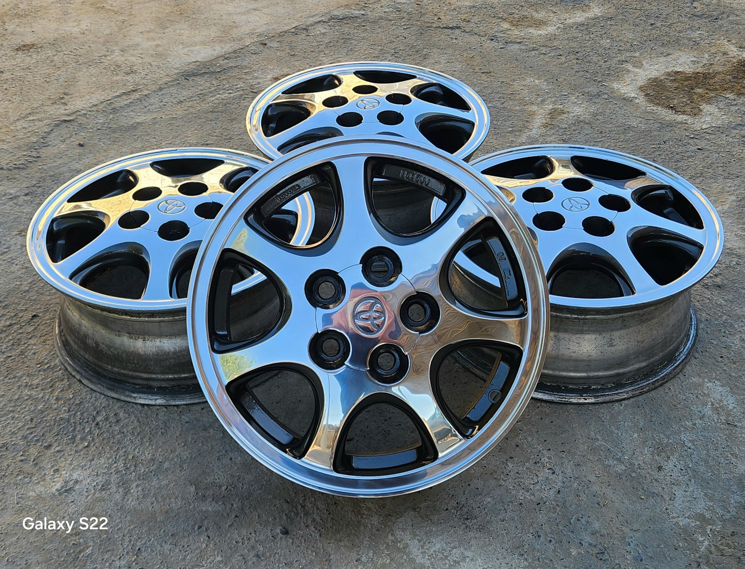 Diska 15 lik...Toyota 2 900 TMT - Mary - img 1