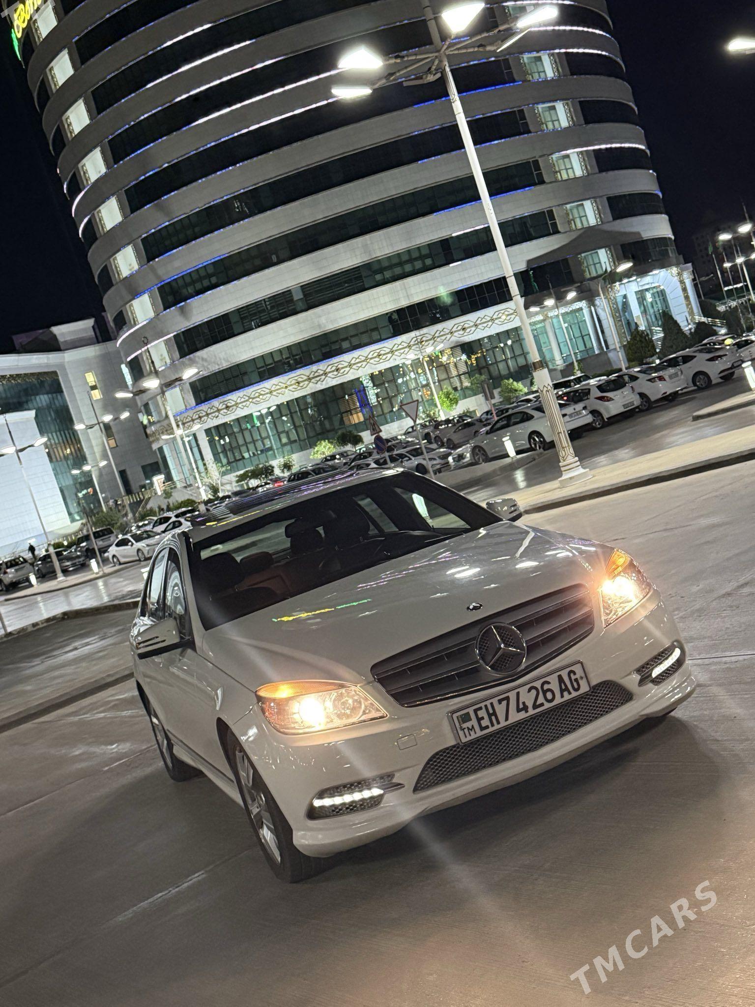 Mercedes-Benz C300 2011 - 204 000 TMT - Ашхабад - img 1