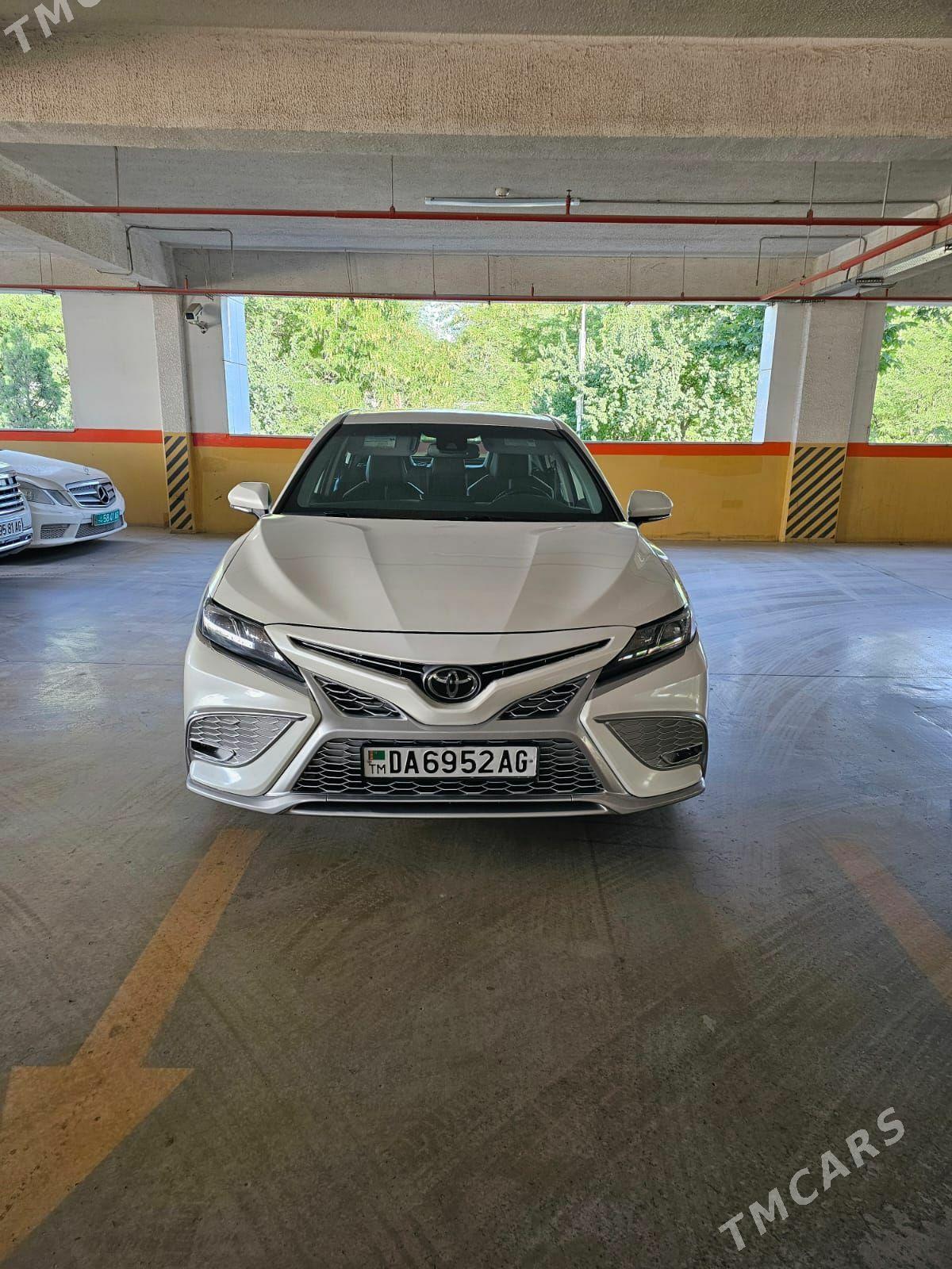 Toyota Camry 2022 - 320 000 TMT - Aşgabat - img 1