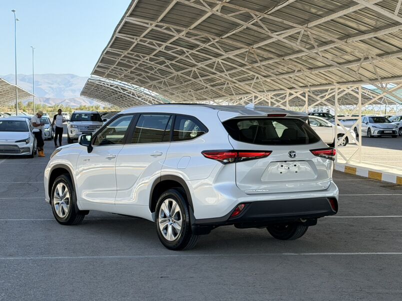 Toyota Highlander 2022 - 725 000 TMT - Ашхабад - img 1