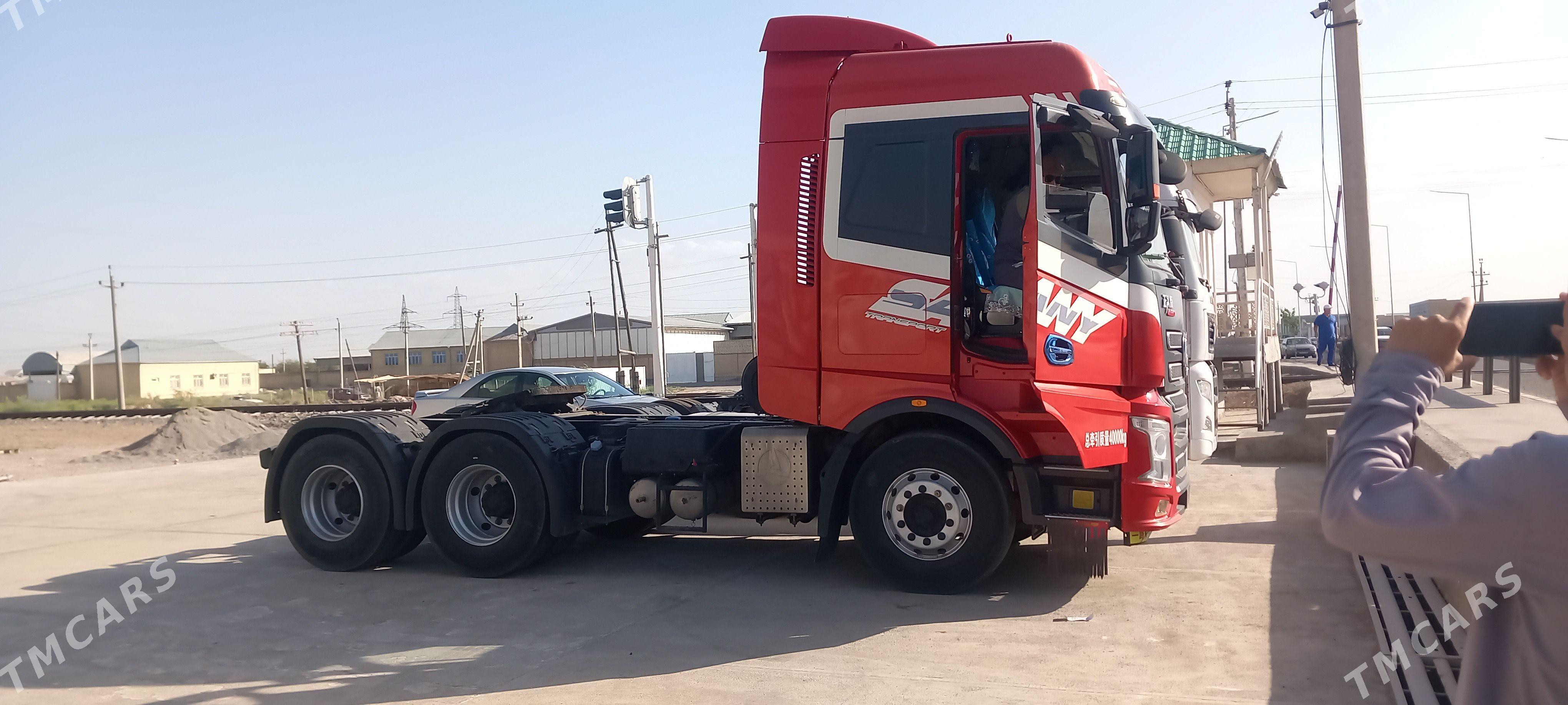 Sitrak C7H 2021 - 380 000 TMT - Мары - img 1