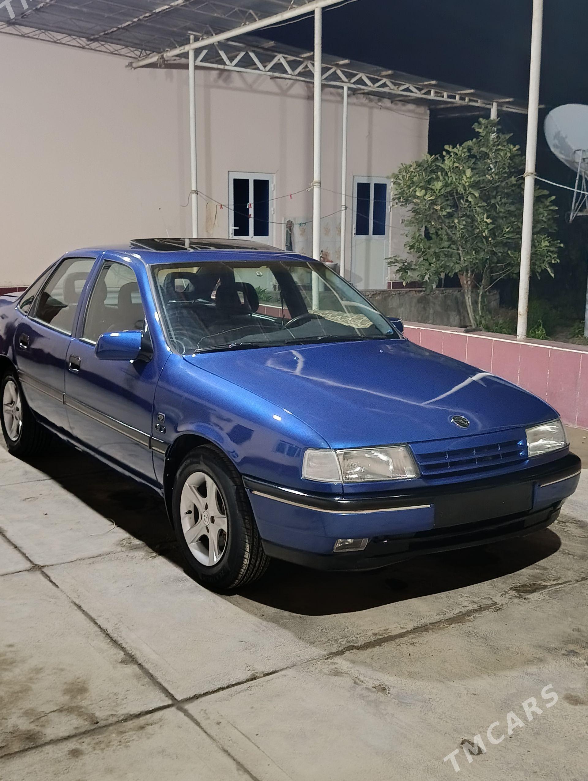 Opel Vectra 1992 - 50 000 TMT - Sakar - img 1