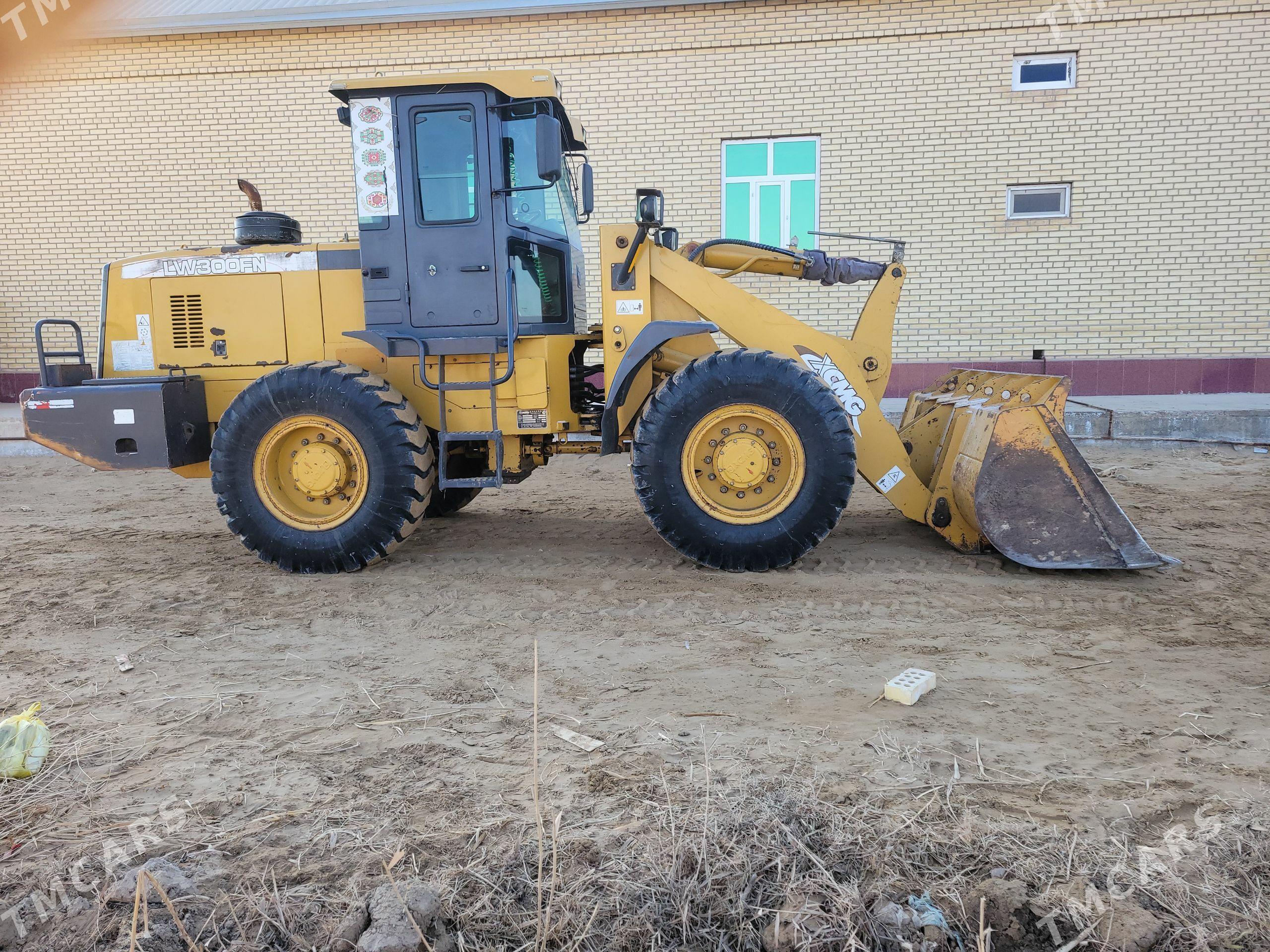 XCMG LW300F 2014 - 450 000 TMT - Сакарчага - img 1