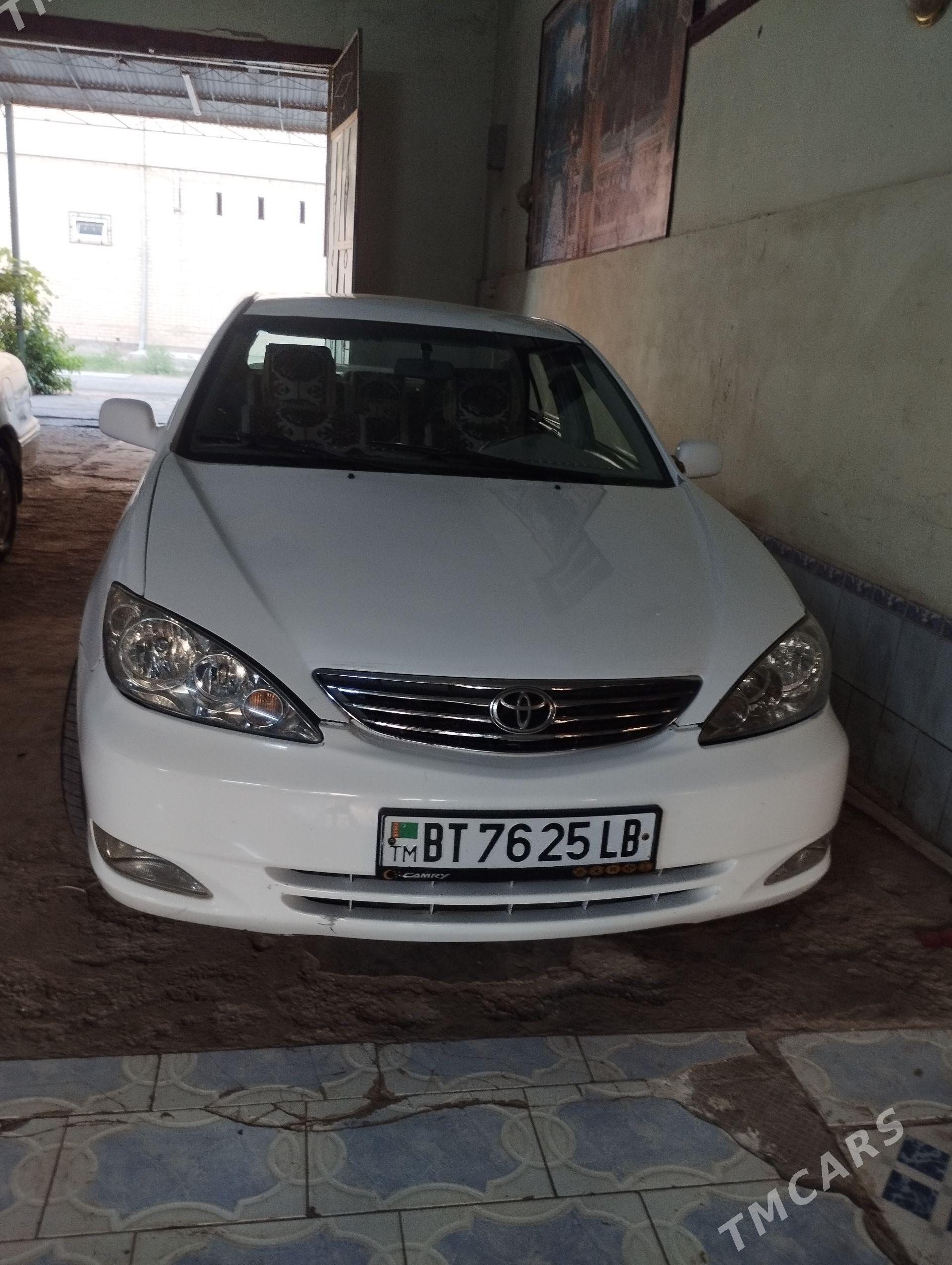 Toyota Camry 2004 - 160 000 TMT - Чарджоу - img 1
