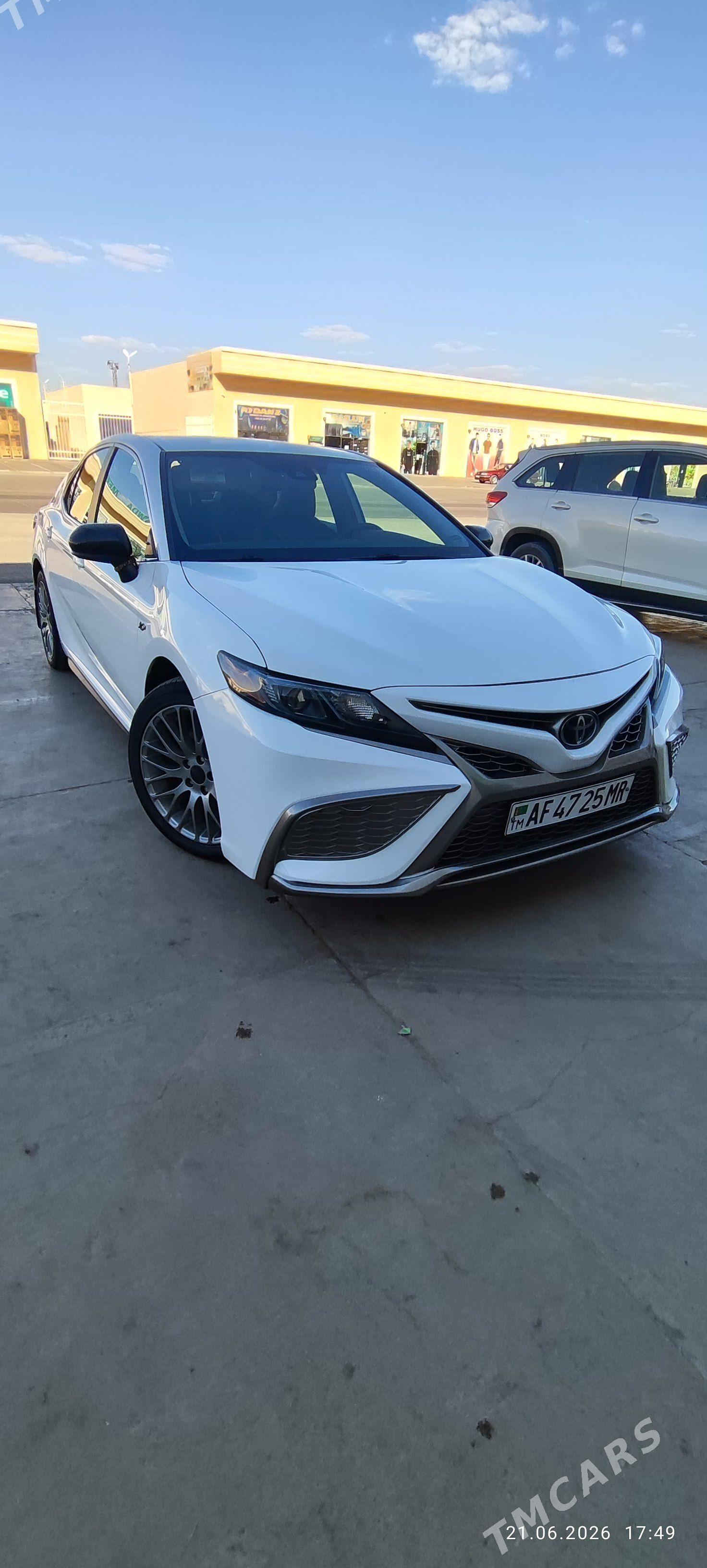 Toyota Camry 2021 - 360 000 TMT - Байрамали - img 1