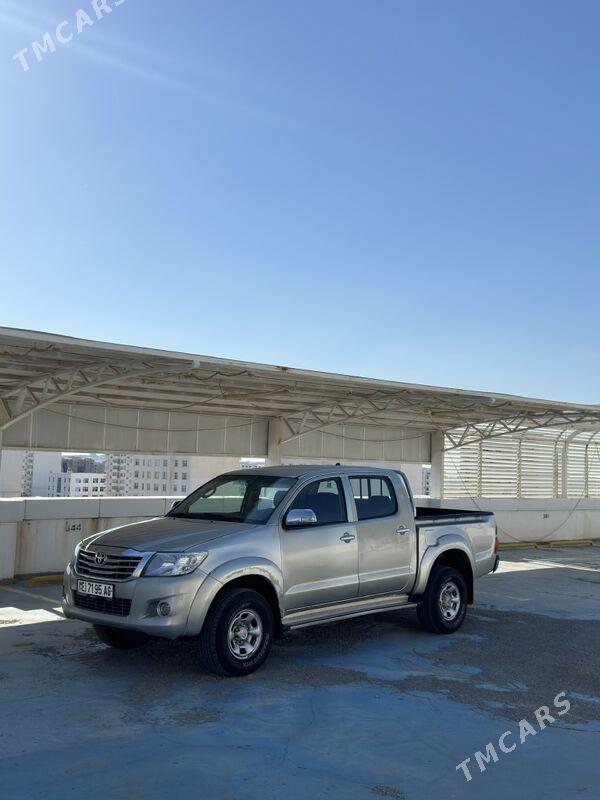Toyota Hilux 2014 - 310 000 TMT - Aşgabat - img 1