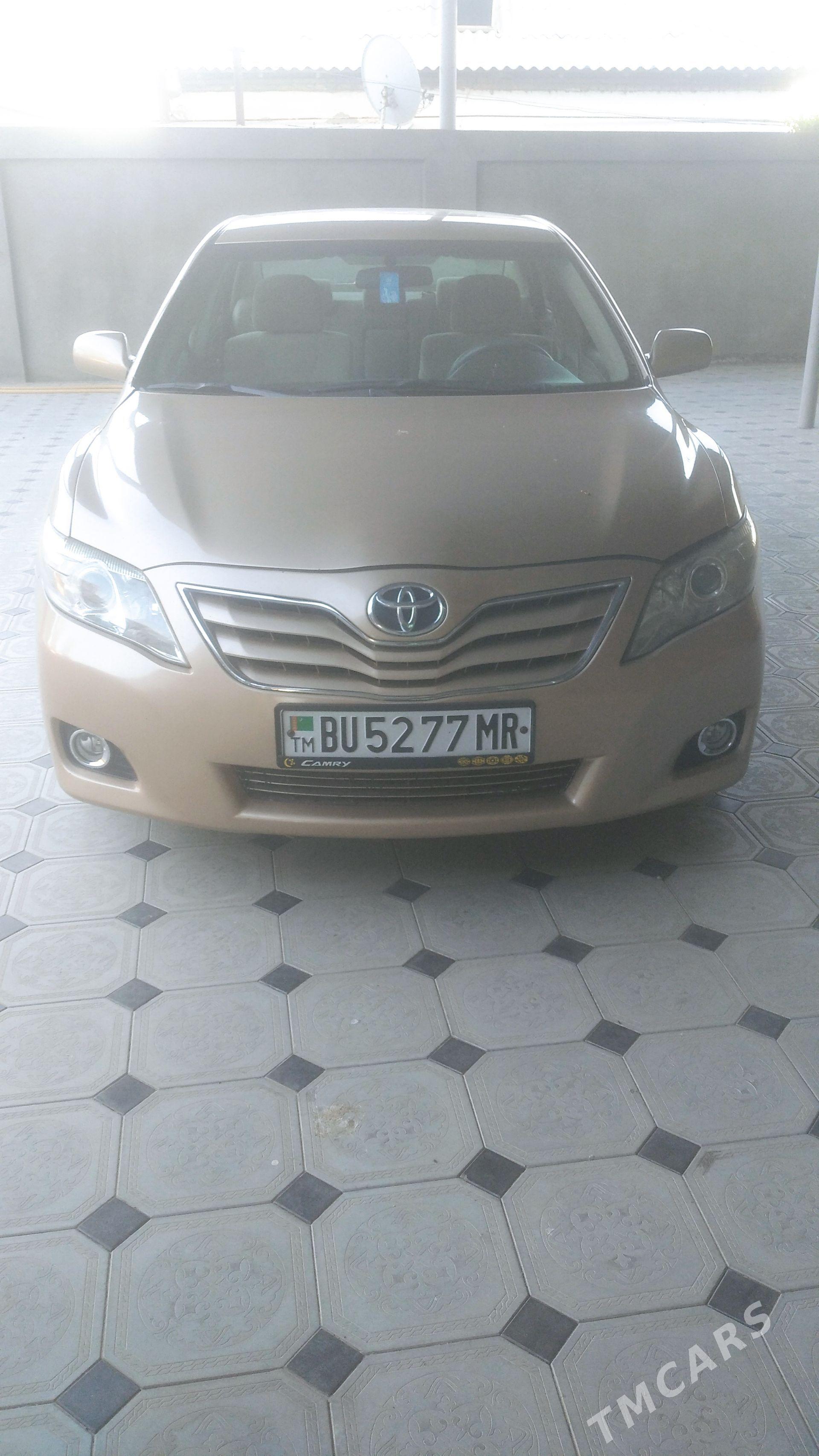 Toyota Camry 2010 - 210 000 TMT - Мары - img 1