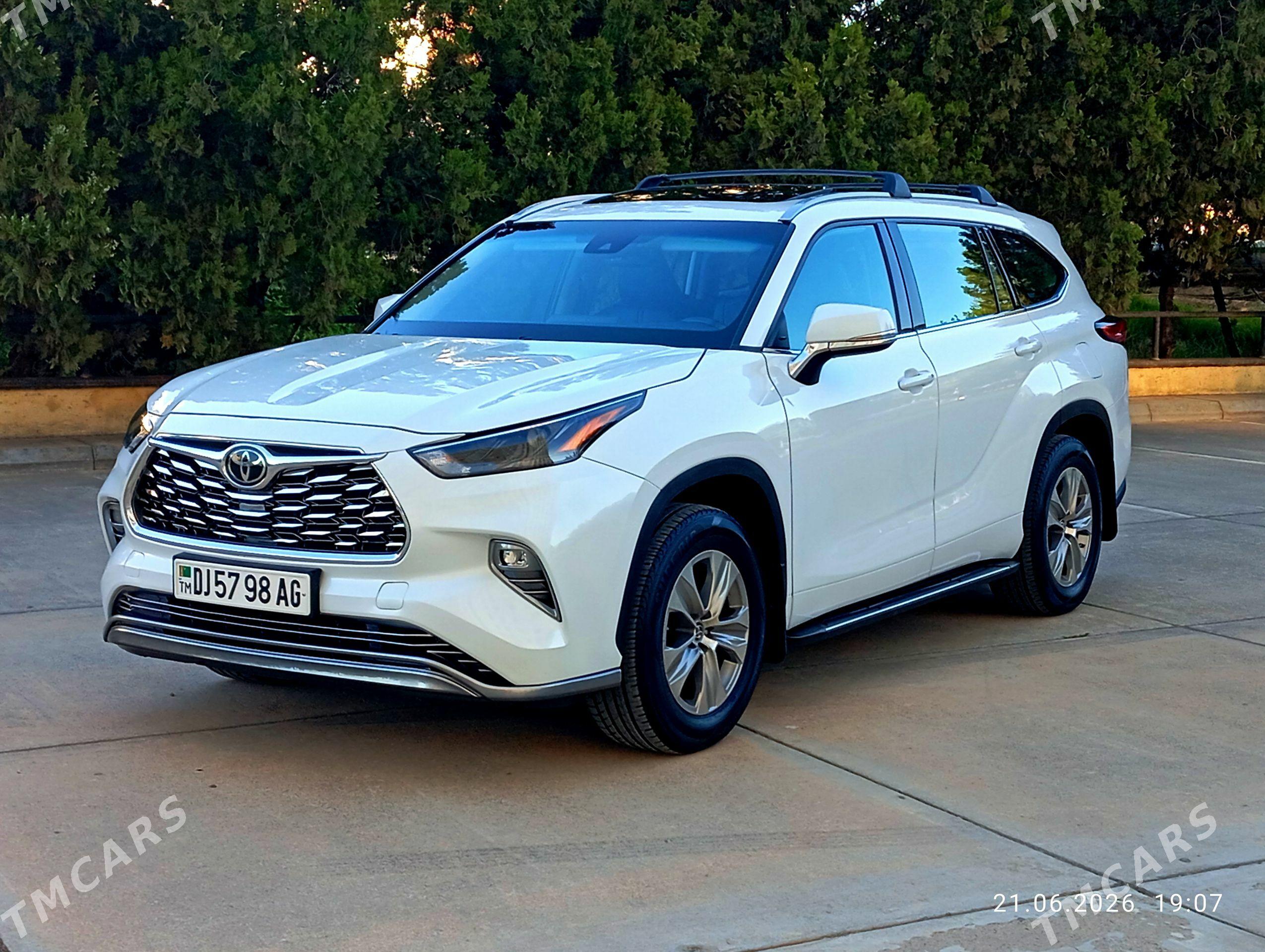 Toyota Highlander 2022 - 548 000 TMT - Aşgabat - img 1