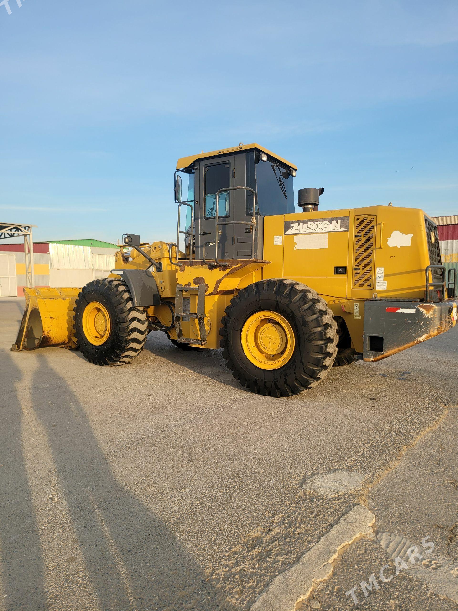 XCMG LW500F 2015 - 700 000 TMT - Aşgabat - img 1