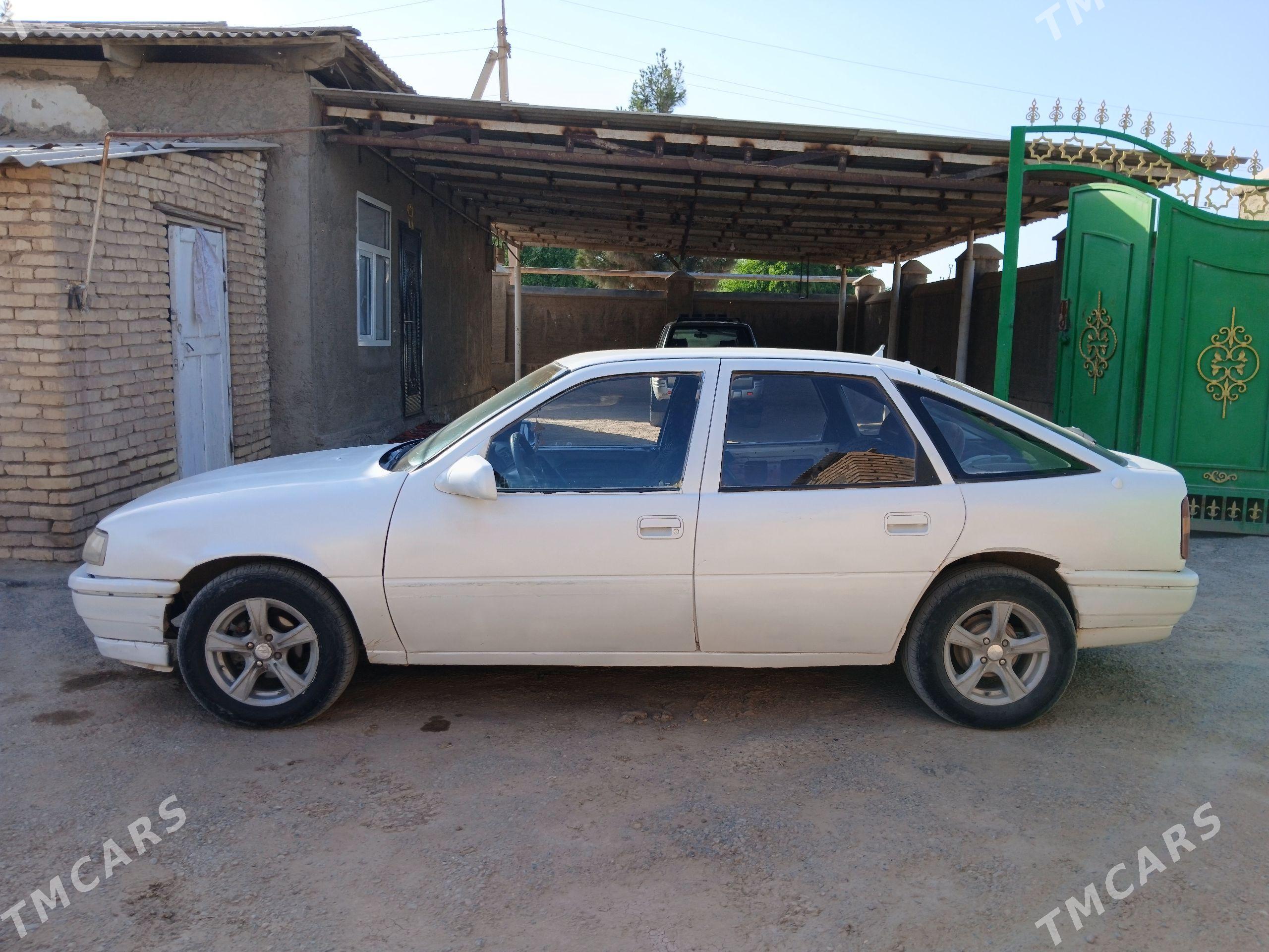 Opel Vectra 1991 - 25 000 TMT - Tejen - img 1