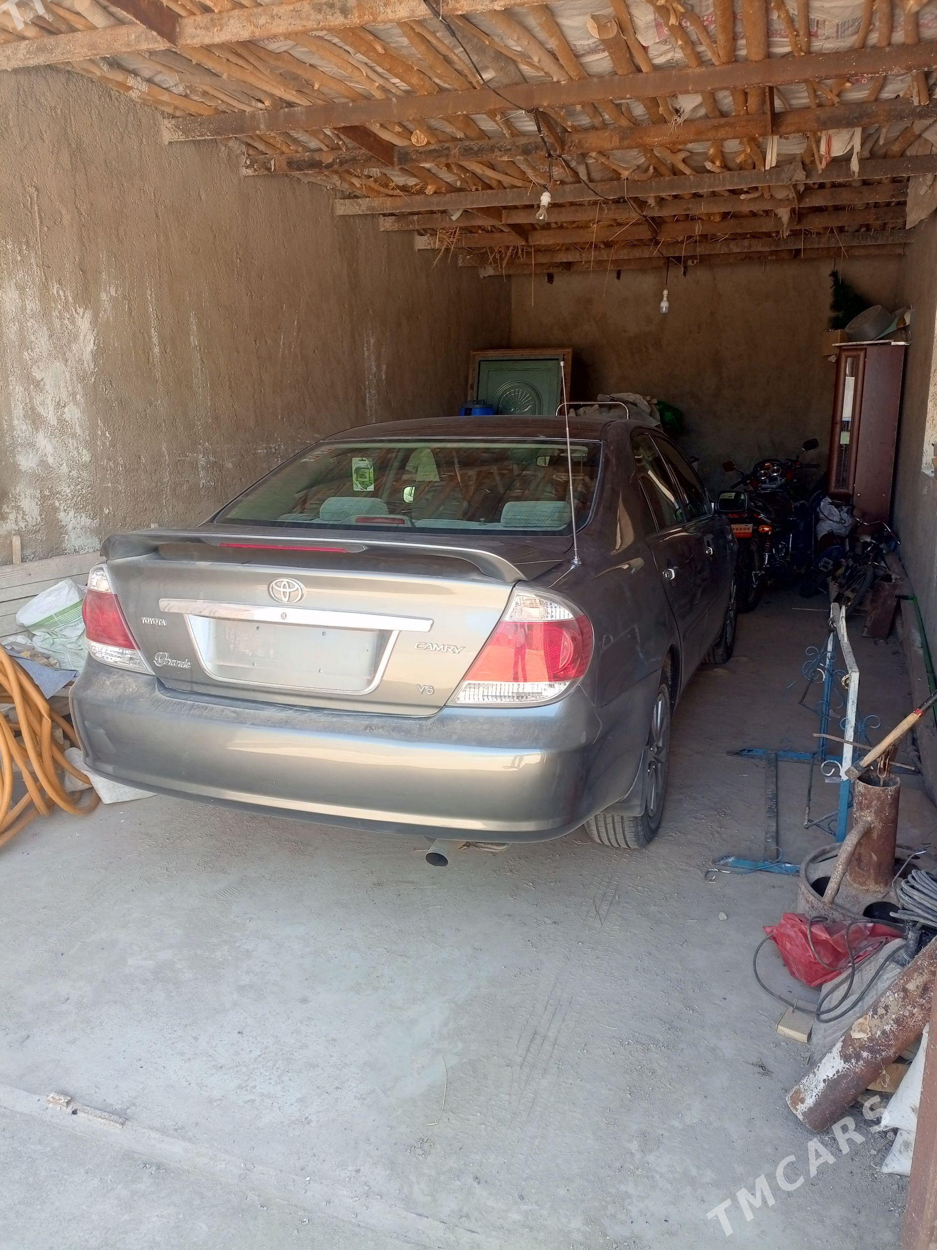 Toyota Camry 2002 - 226 000 TMT - Türkmenbaşy etr. - img 1