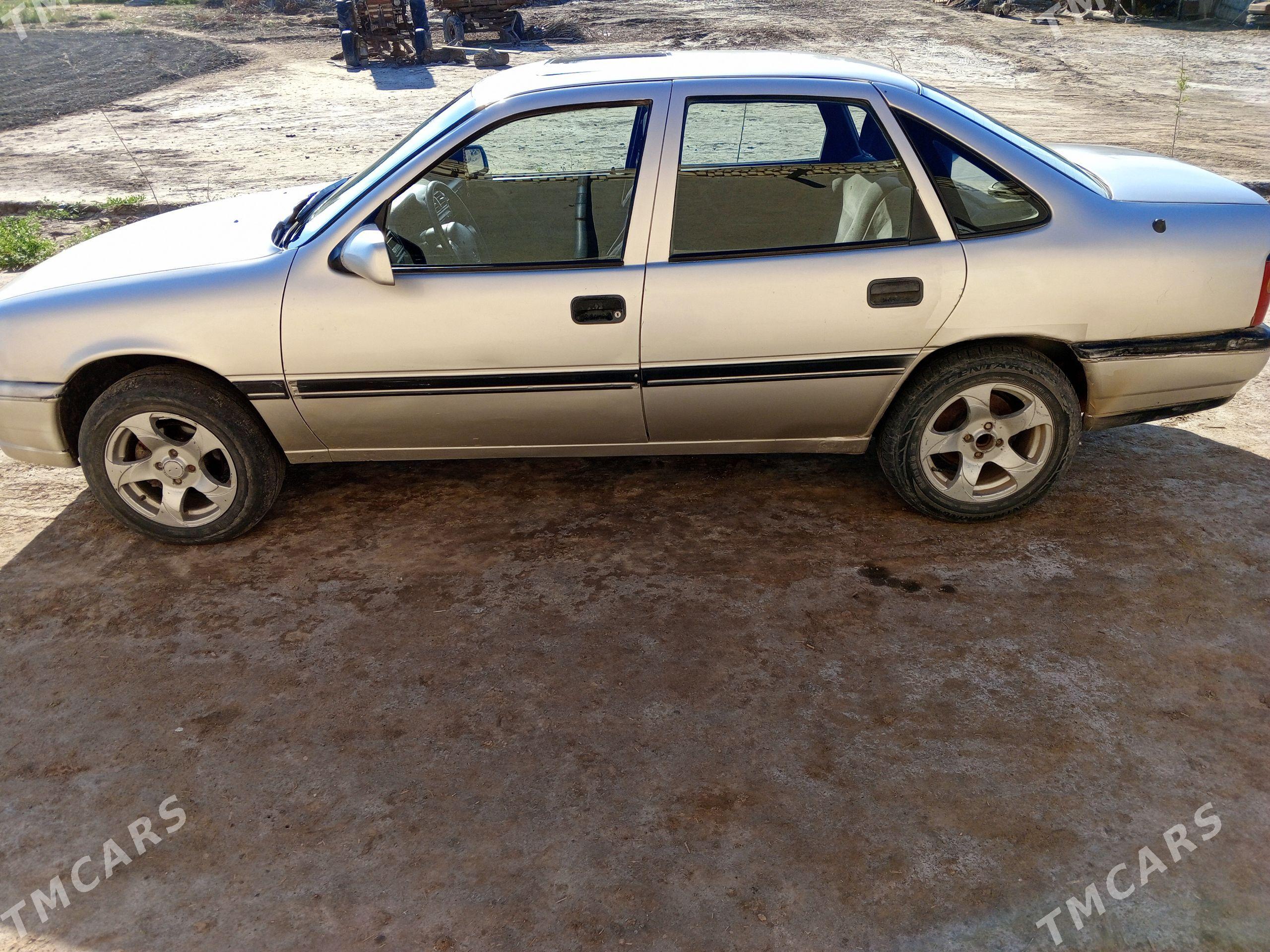 Opel Vectra 1992 - 45 000 TMT - Болдумсаз - img 1