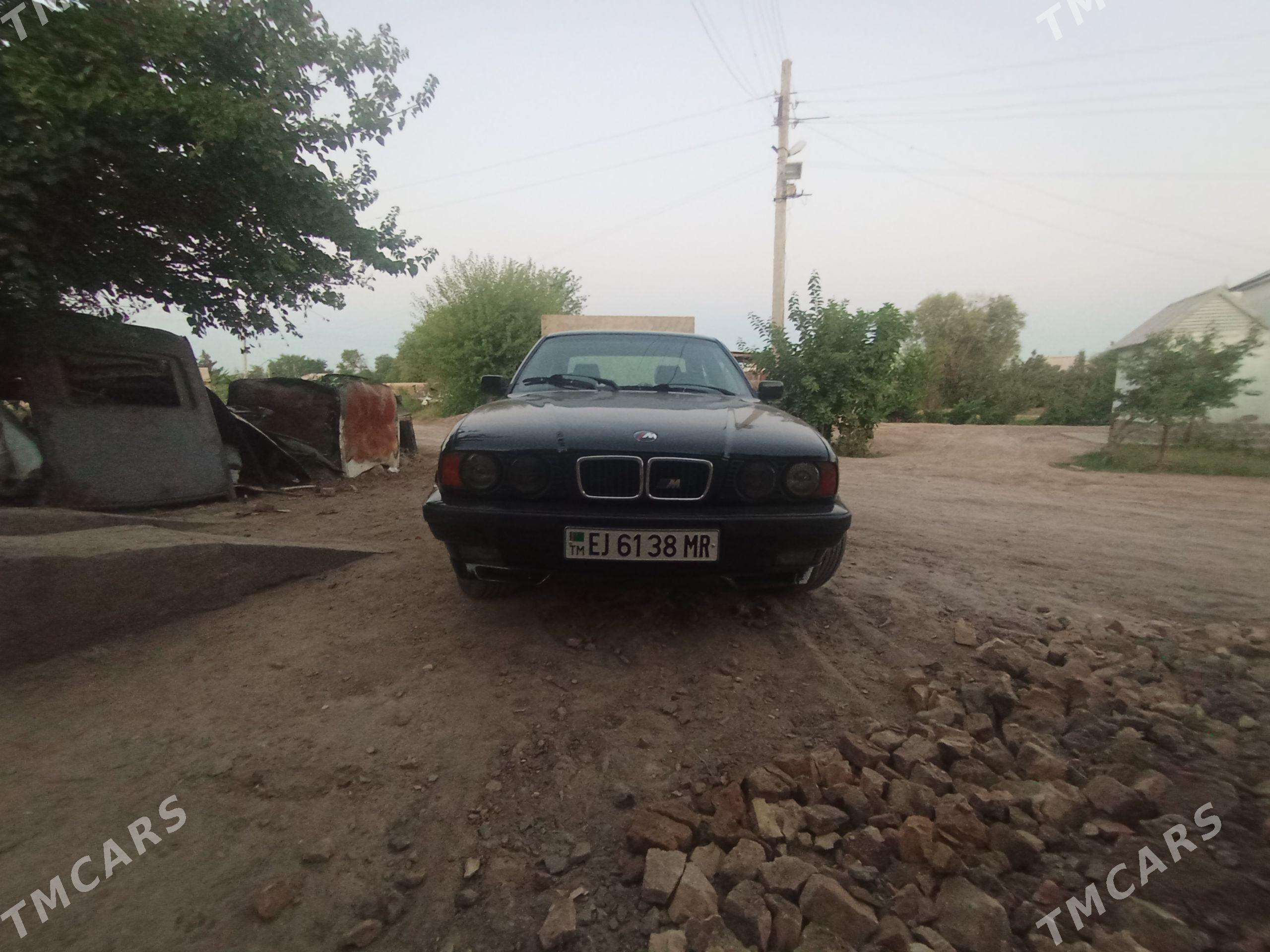 BMW 525 1990 - 76 000 TMT - Türkmengala - img 1