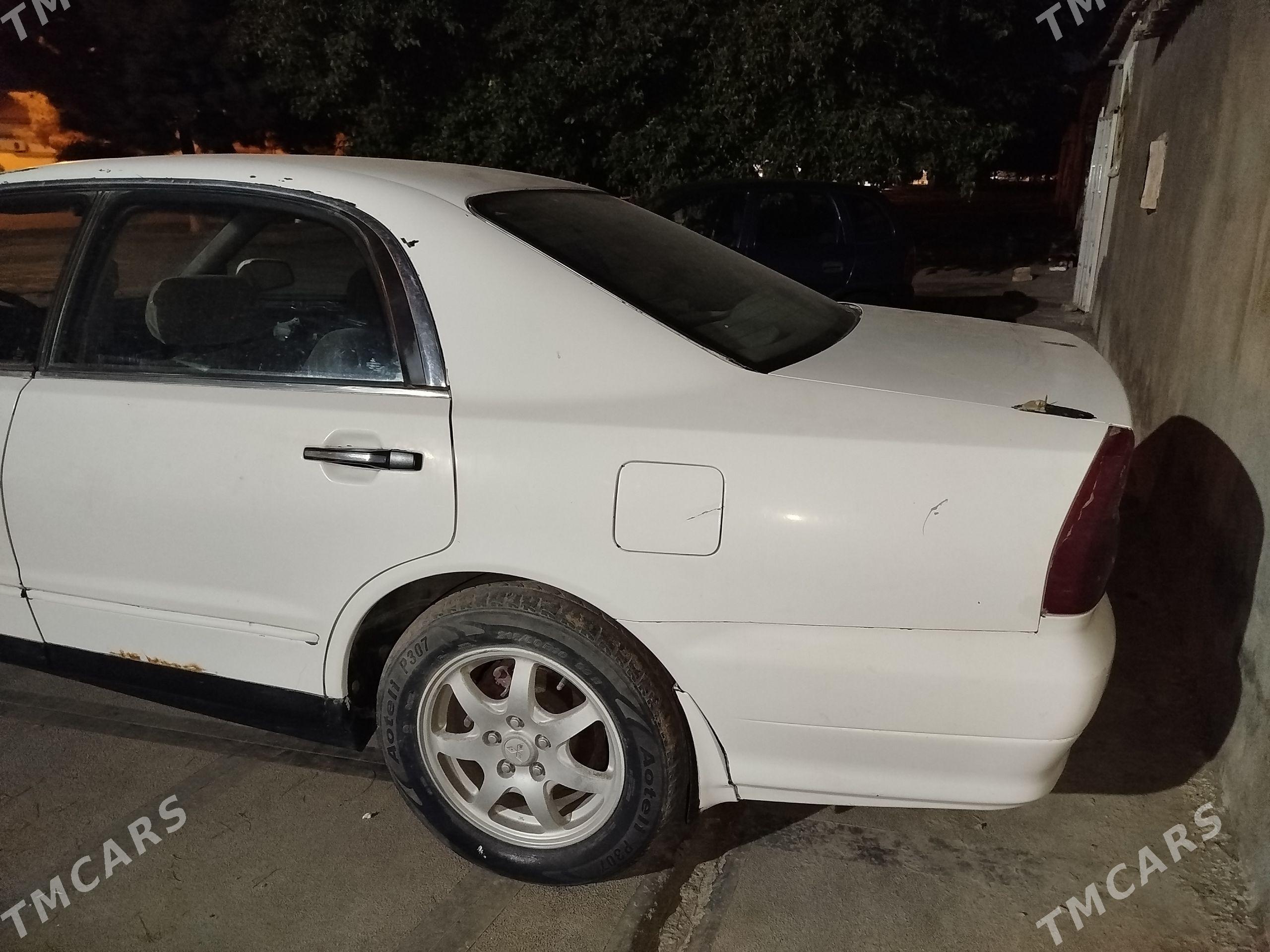 Mitsubishi Diamante 1995 - 15 000 TMT - Мары - img 1