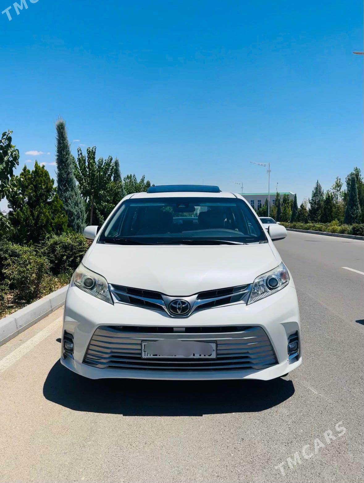 Toyota Sienna 2020 - 520 000 TMT - Чоганлы - img 1