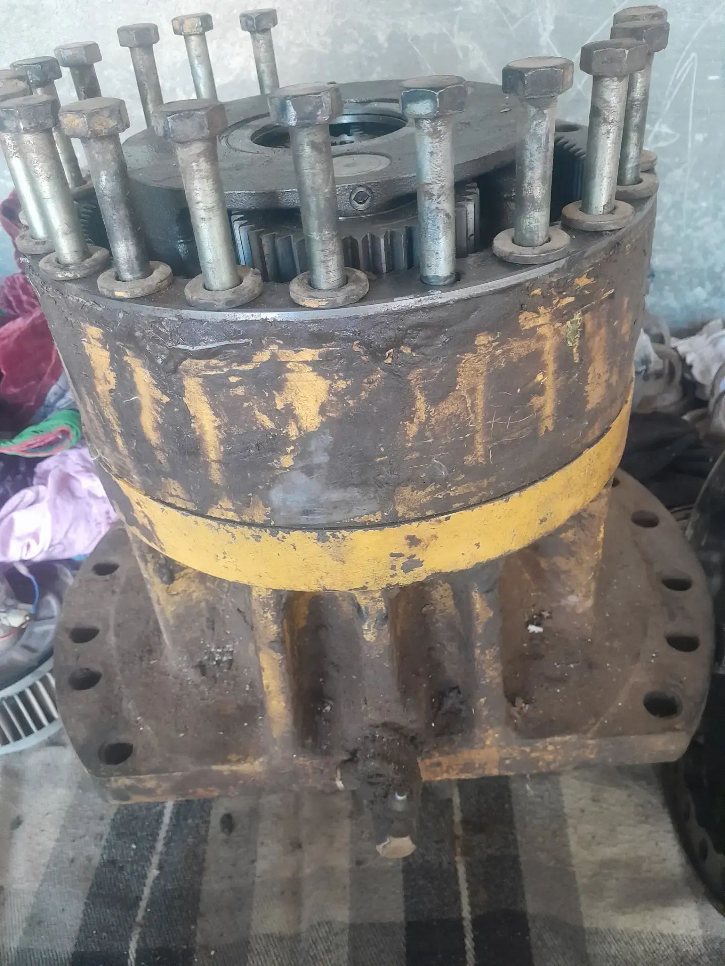 Komatsu 200 220lik Krug nasos 15 000 TMT - Кака - img 1