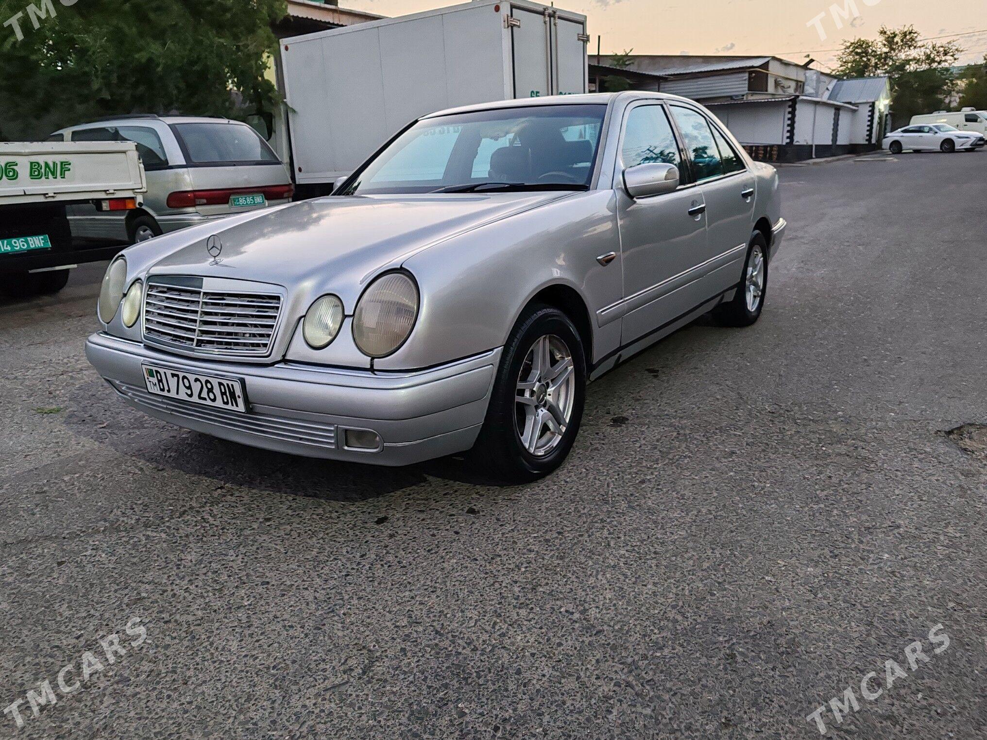 Mercedes-Benz E320 1996 - 74 000 TMT - Türkmenbaşy - img 1