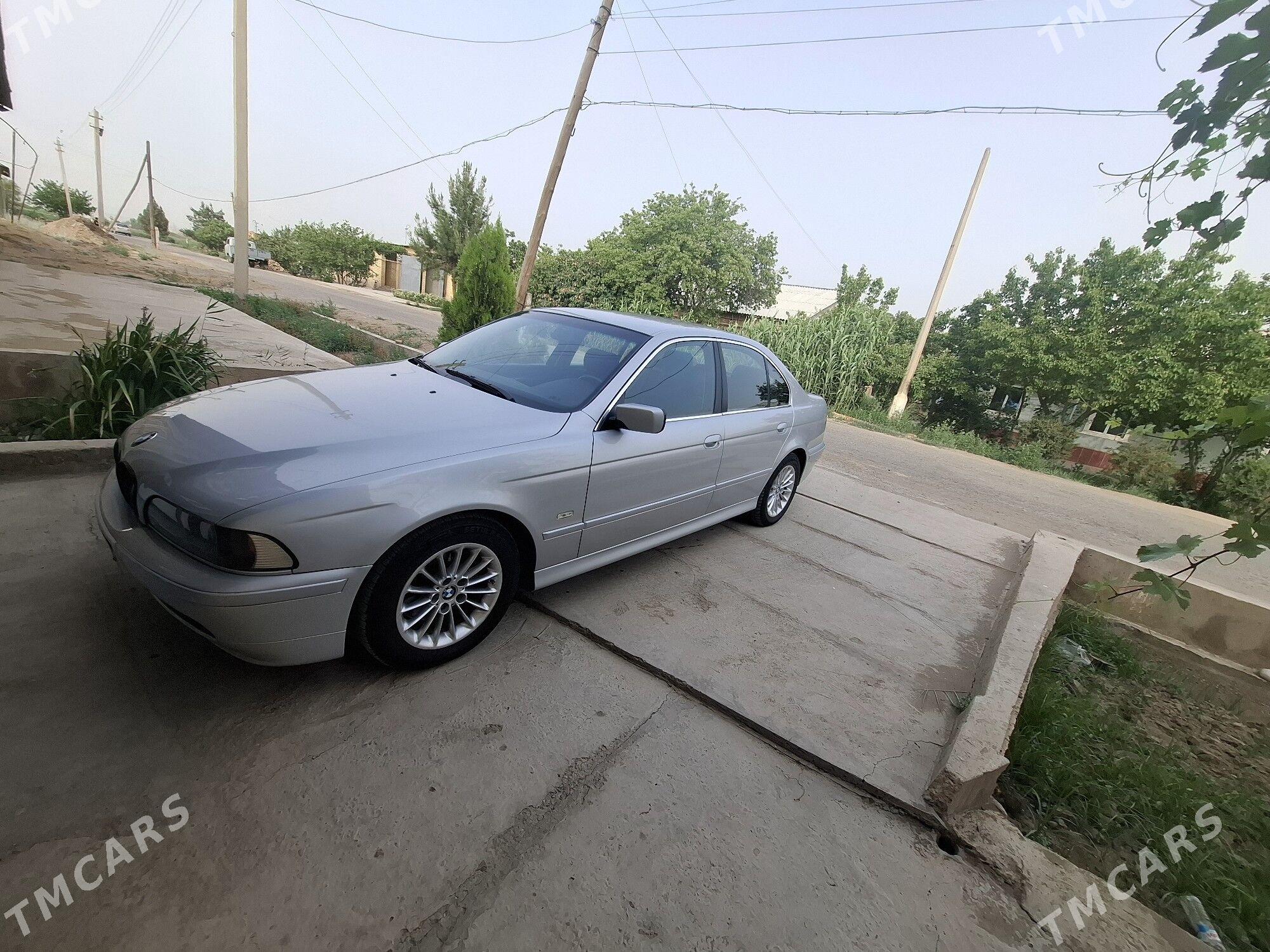 BMW E39 2001 - 145 000 TMT - Türkmenabat - img 1