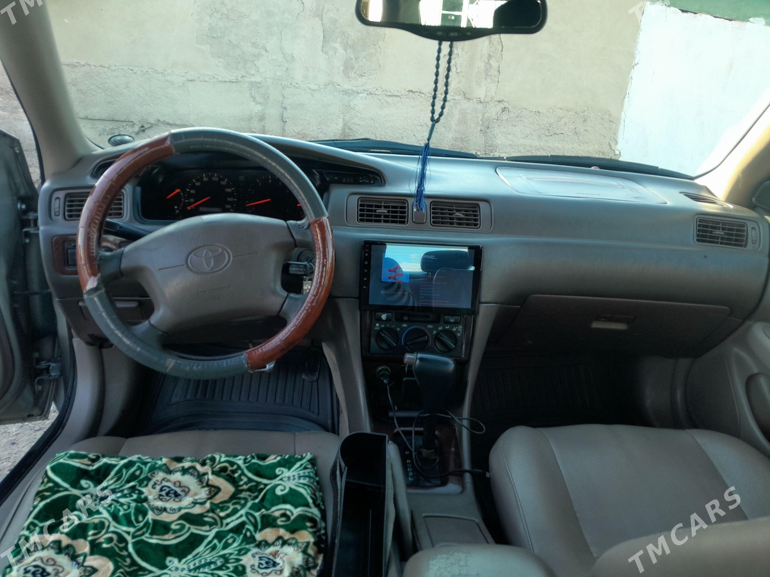 Toyota Camry 1999 - 160 000 TMT - Ýolöten - img 1