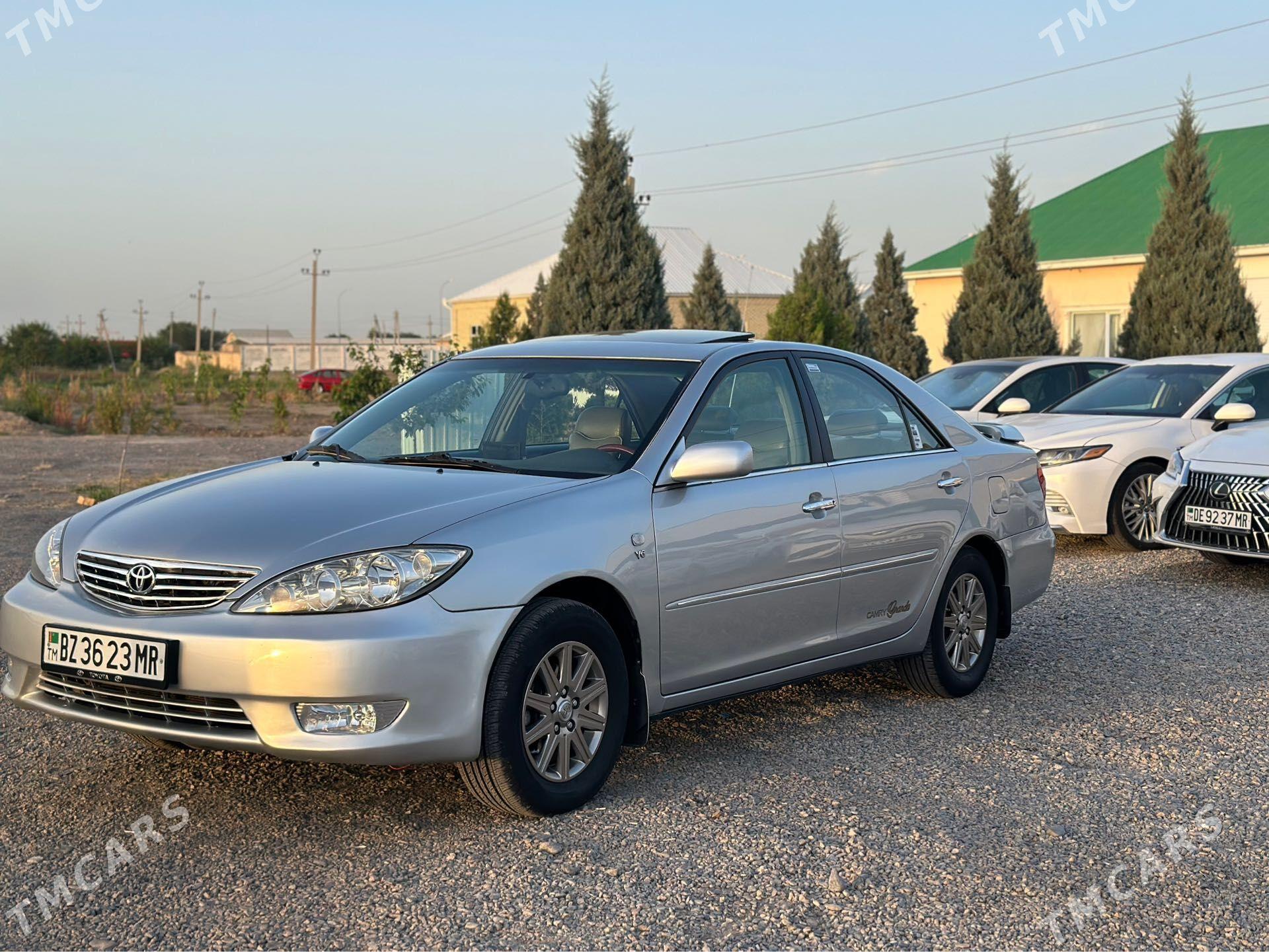 Toyota Camry 2004 - 240 000 TMT - Мары - img 1