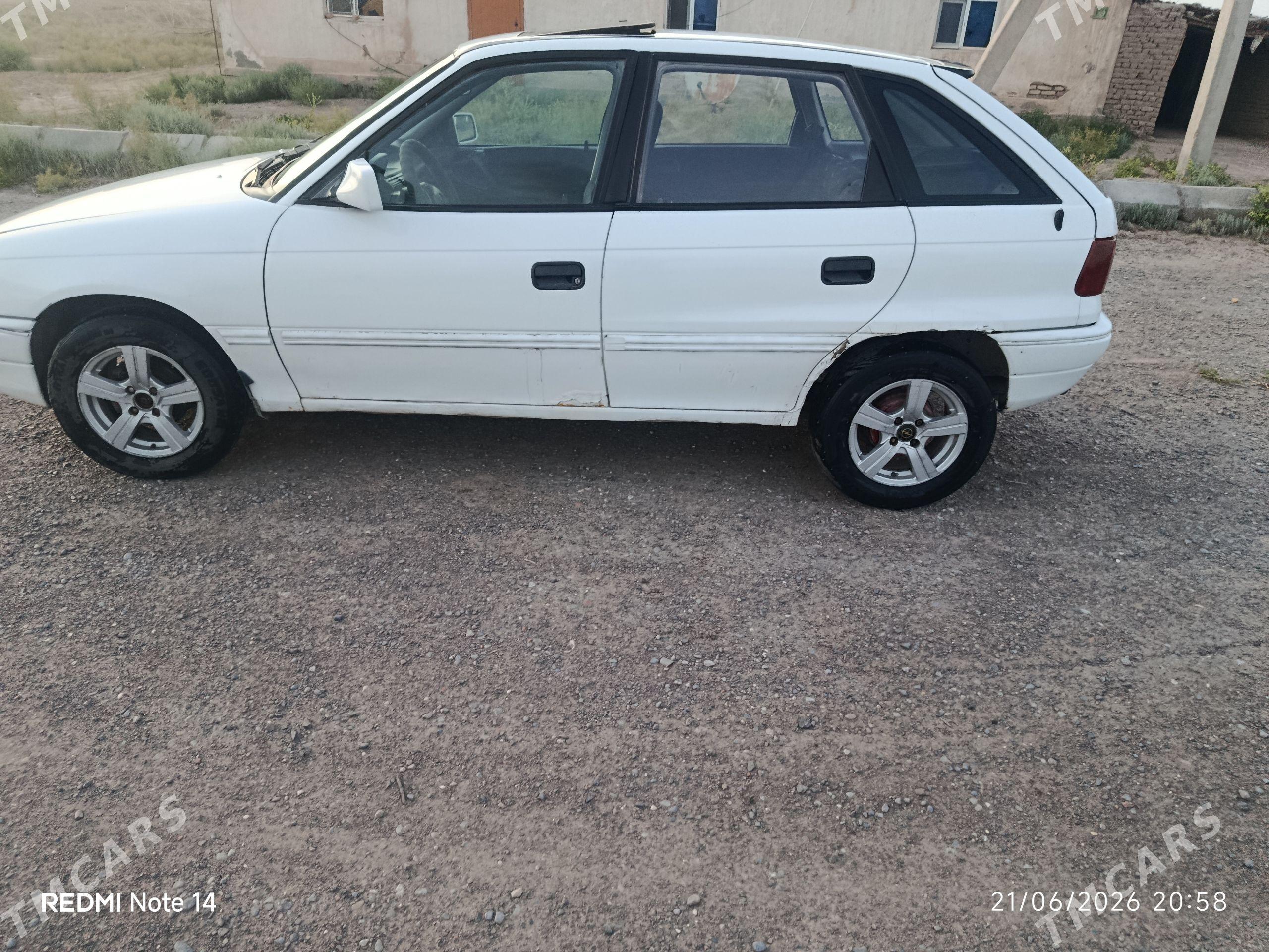 Opel Astra 1993 - 30 000 TMT - Рухубелентский этрап - img 1