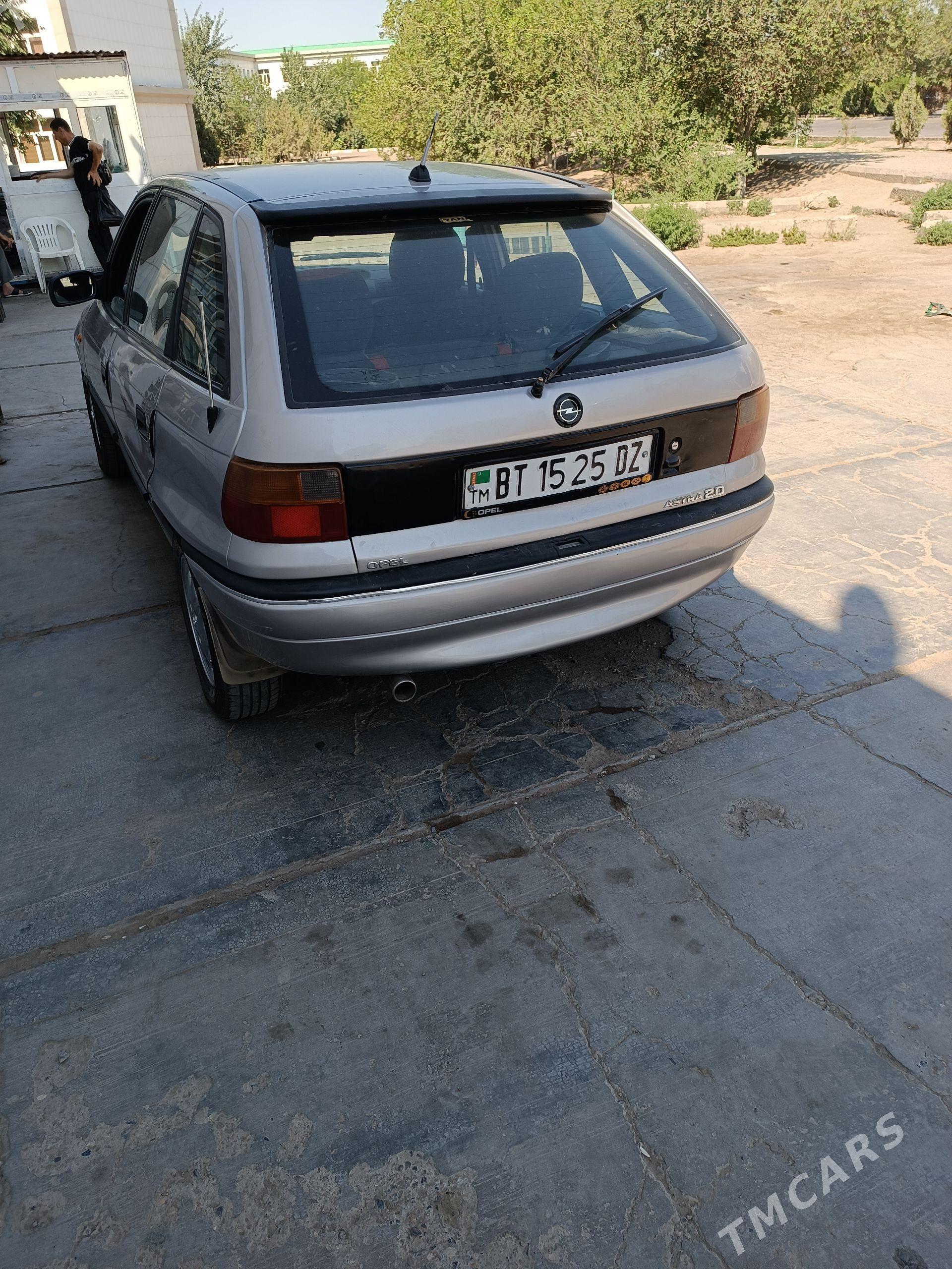 Opel Astra 1994 - 45 000 TMT - Дашогуз - img 1