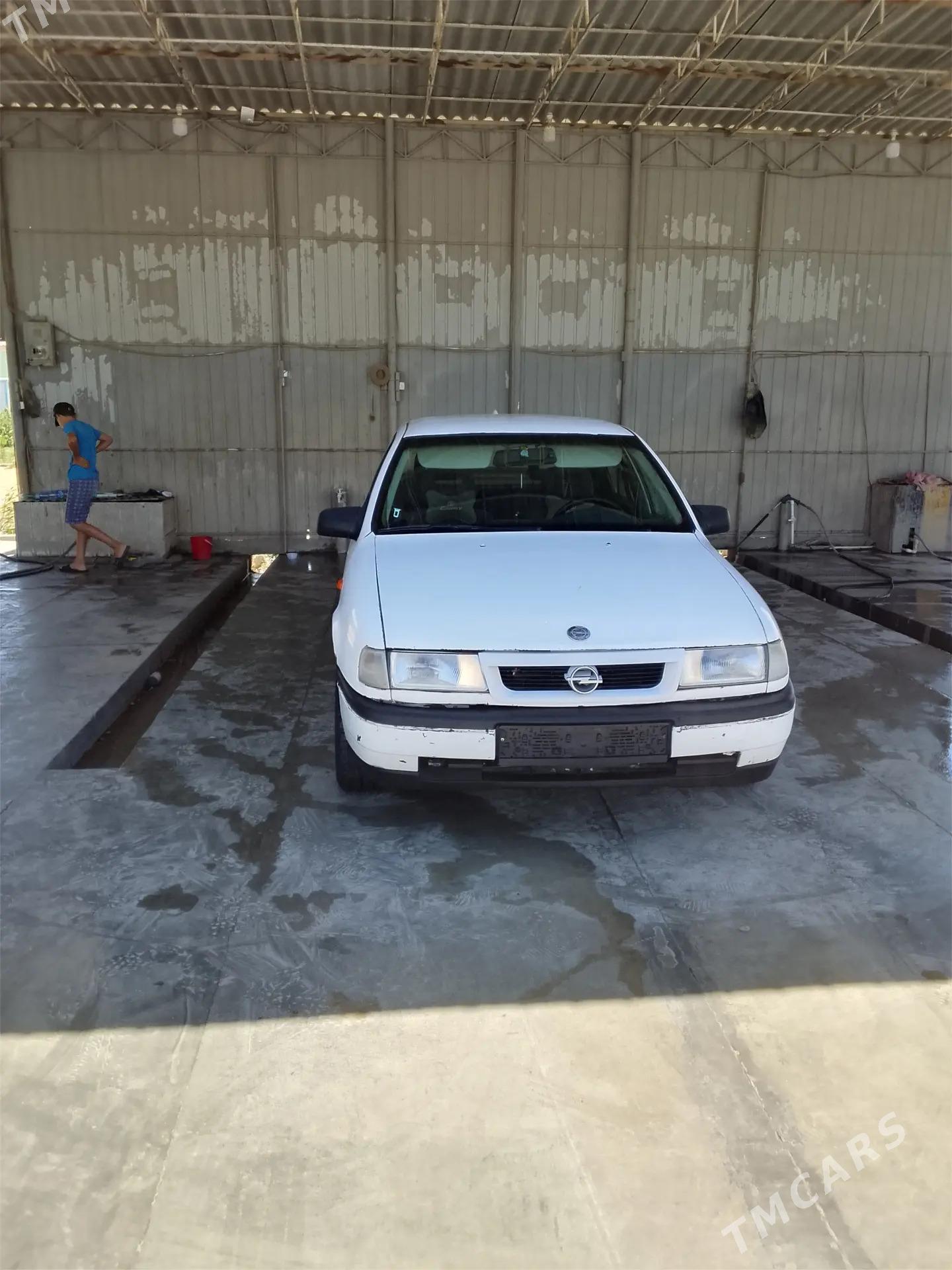 Opel Vectra 1992 - 31 000 TMT - Мары - img 1