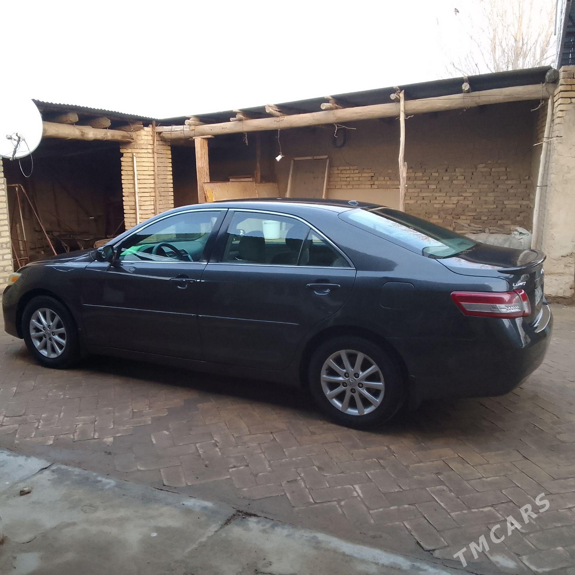 Toyota Camry 2011 - 210 000 TMT - Байрамали - img 1