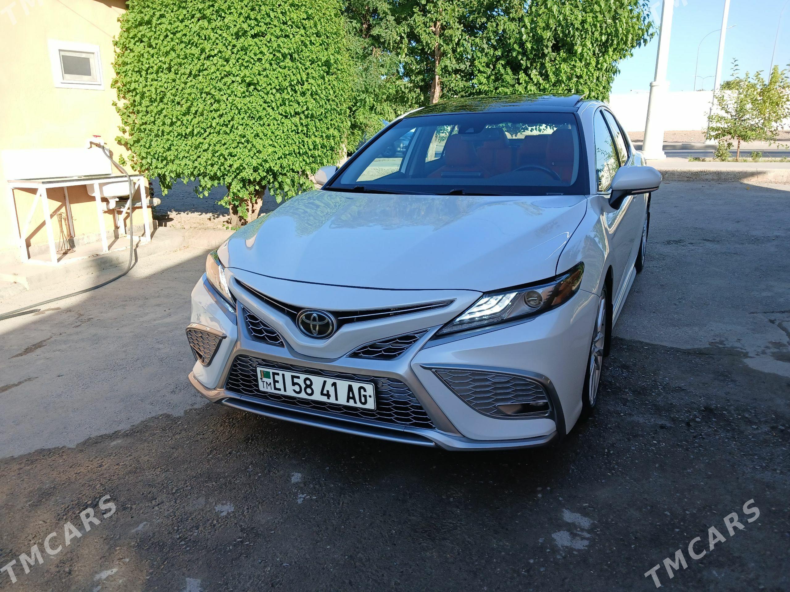 Toyota Camry 2022 - 440 000 TMT - Кëши - img 1