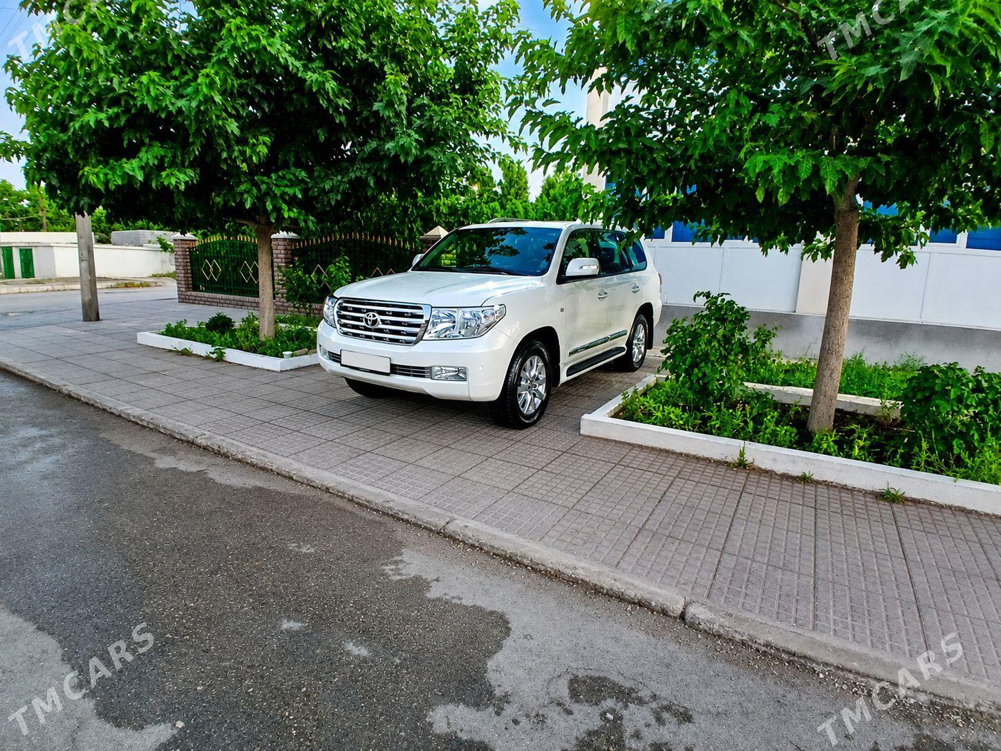Toyota Land Cruiser 2010 - 920 000 TMT - Balkanabat - img 1