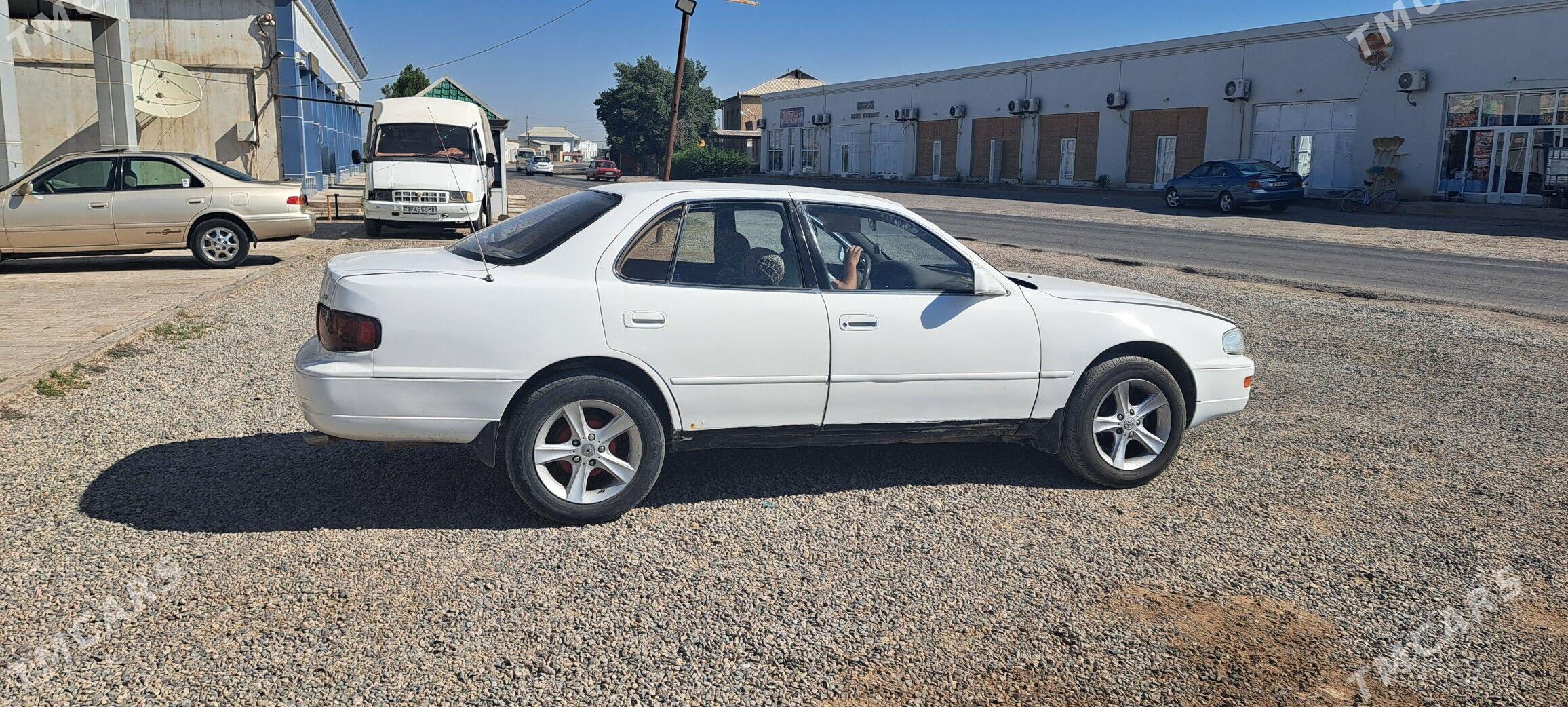 Toyota Camry 1994 - 70 000 TMT - Mary - img 1
