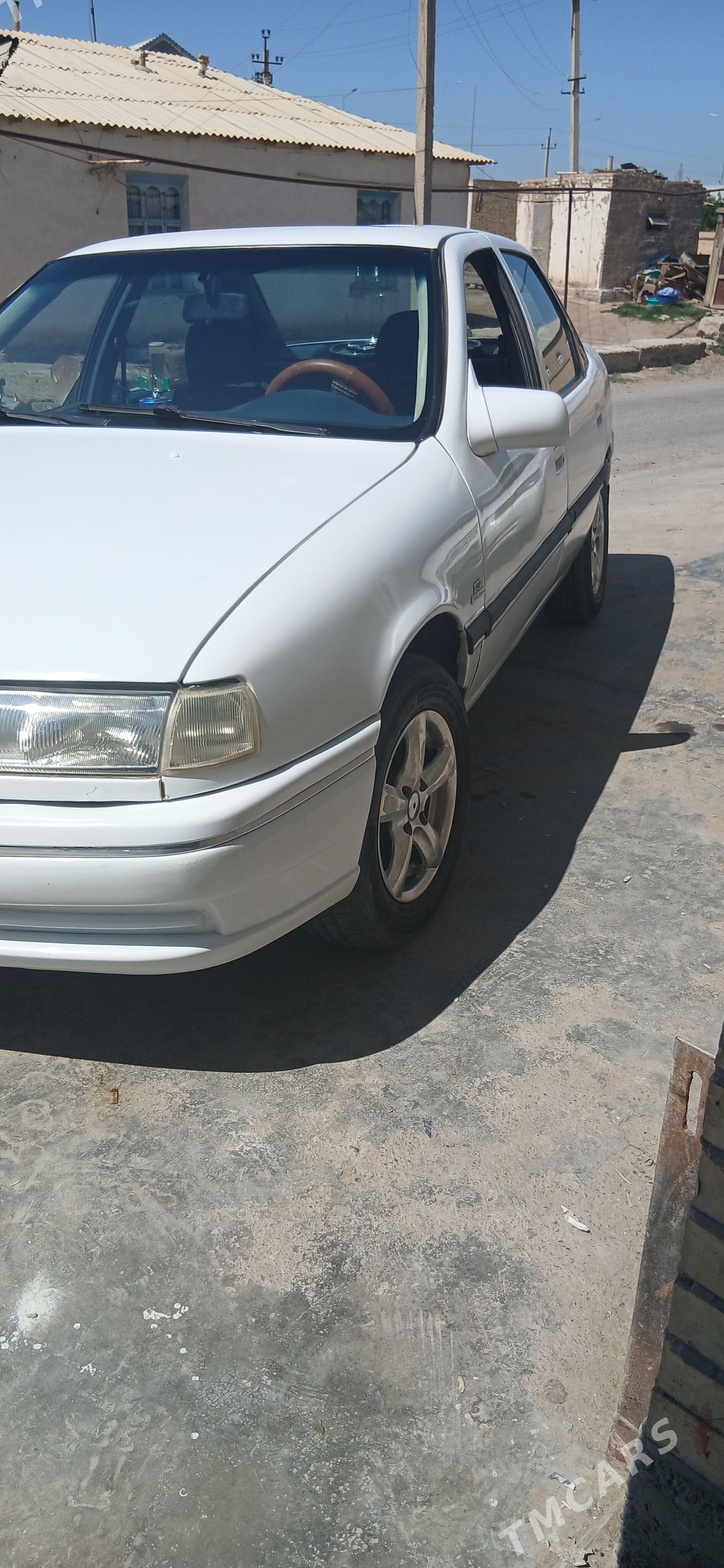 Opel Vectra 1994 - 48 000 TMT - Mary - img 1