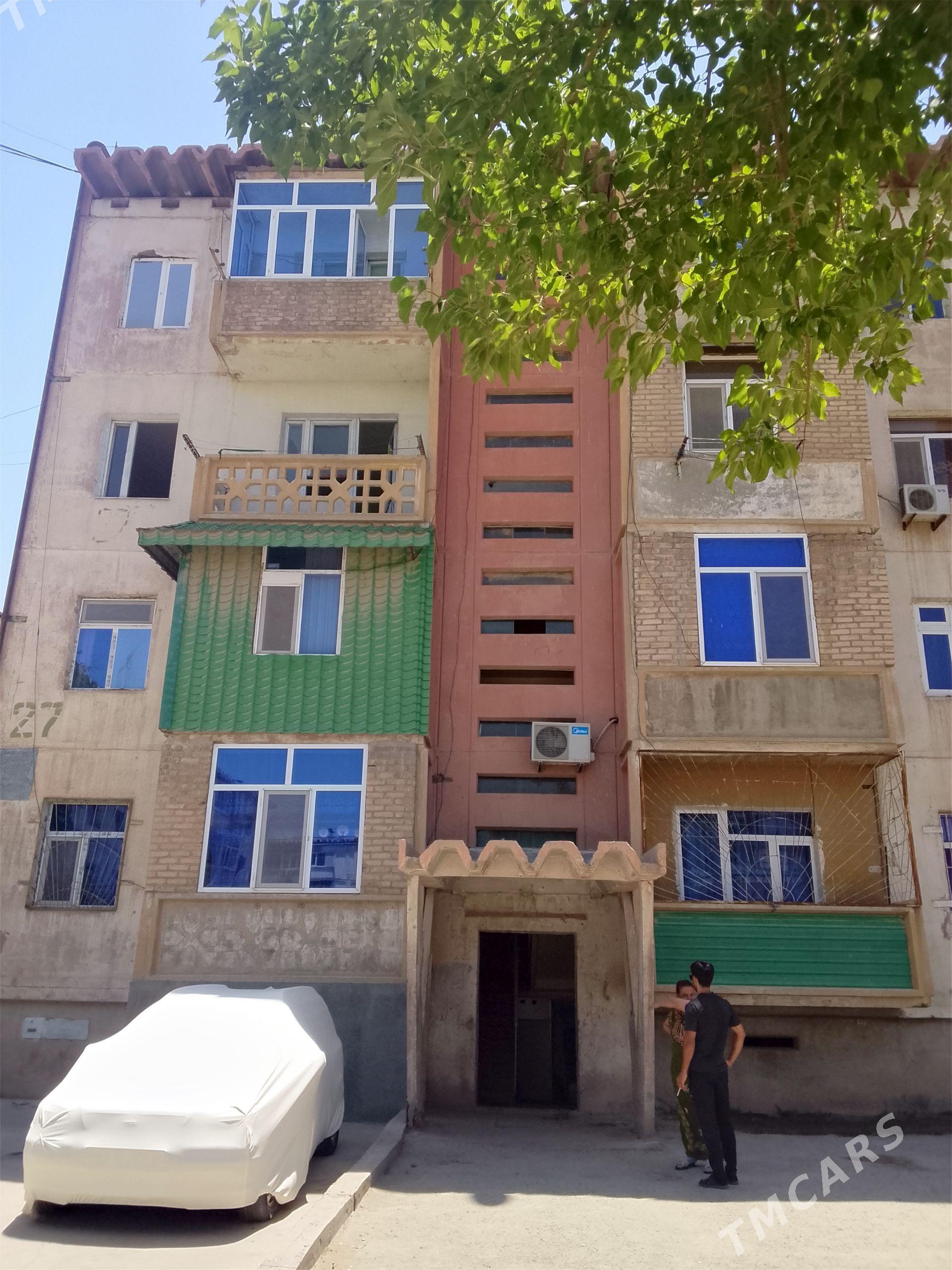 HİMİK 4 KOMNUT 3 ETAJ - Türkmenabat - img 1