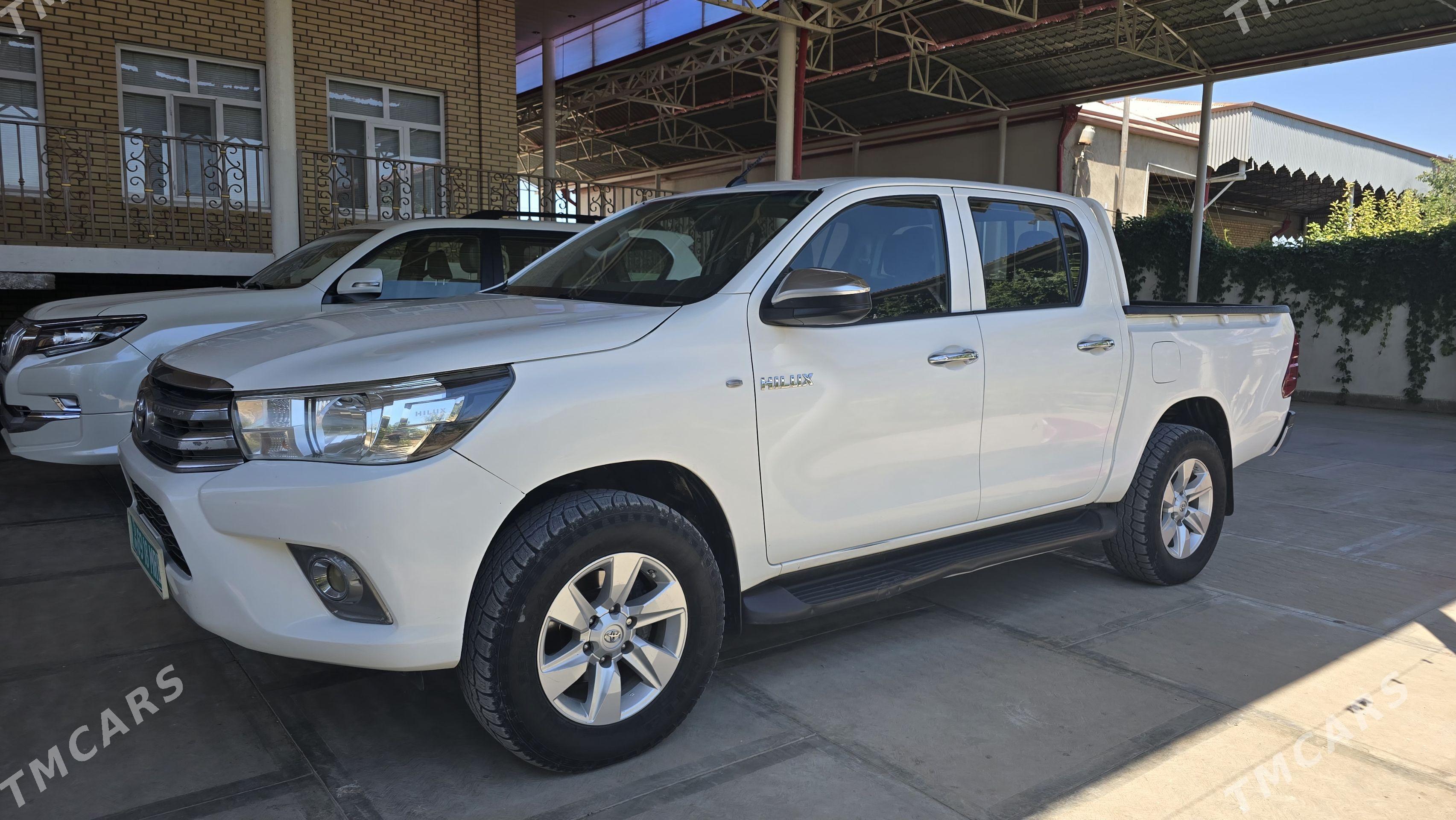 Toyota Hilux 2021 - 456 000 TMT - Baýramaly - img 1