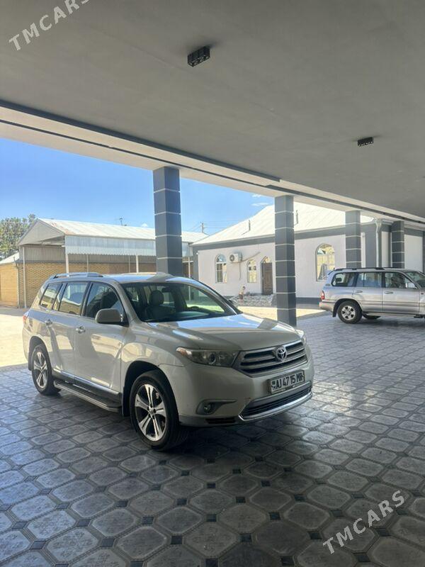 Toyota Highlander 2012 - 340 000 TMT - Mary - img 1