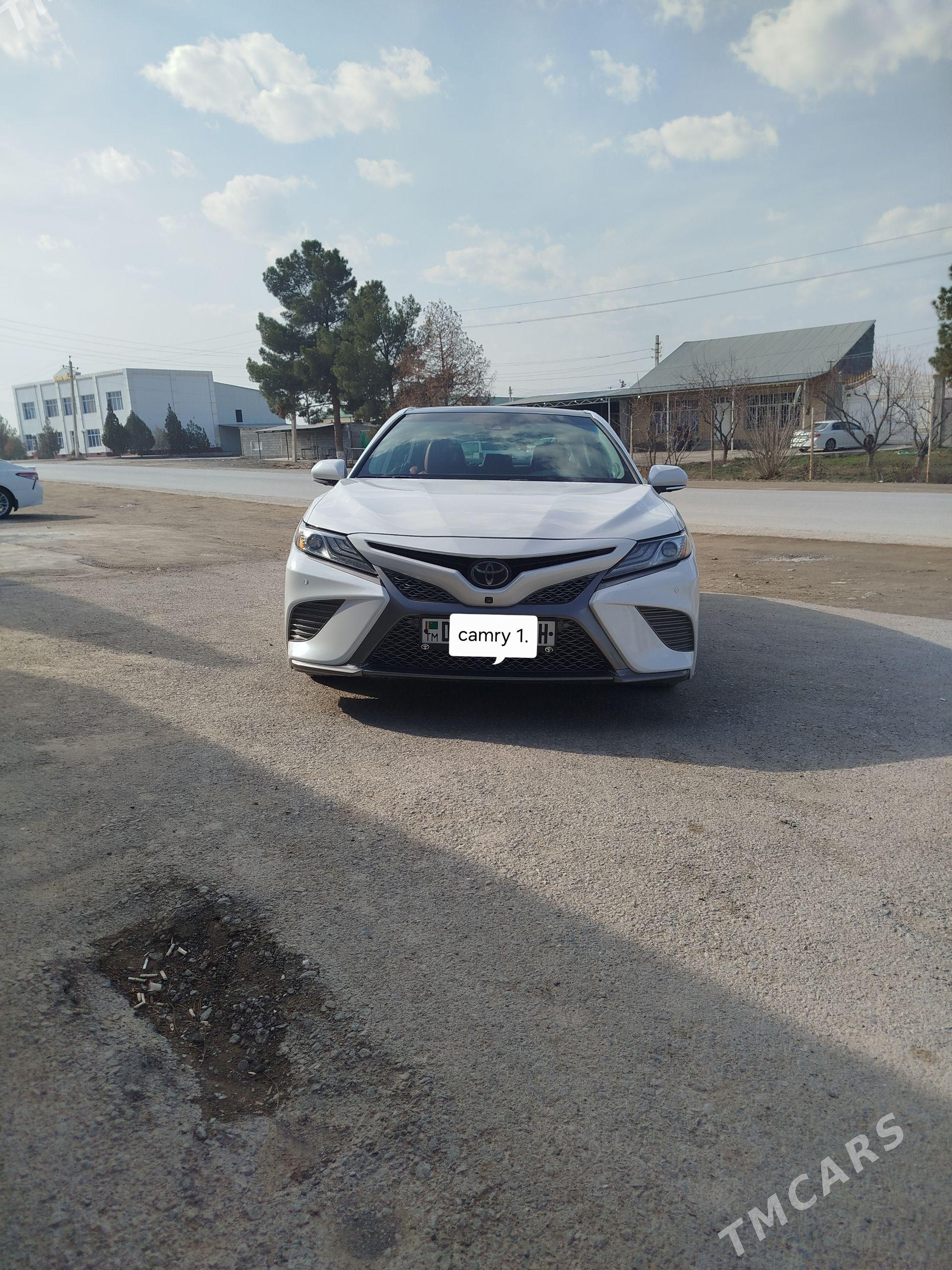 Toyota Camry 2018 - 355 000 TMT - Aşgabat - img 1