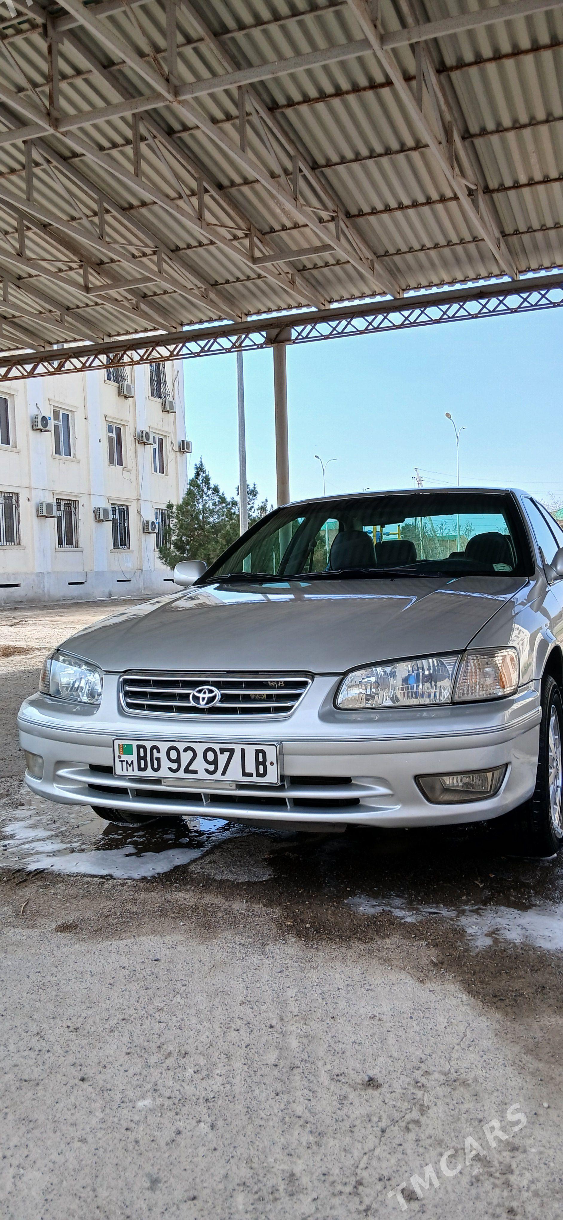 Toyota Camry 2000 - 150 000 TMT - Туркменабат - img 1
