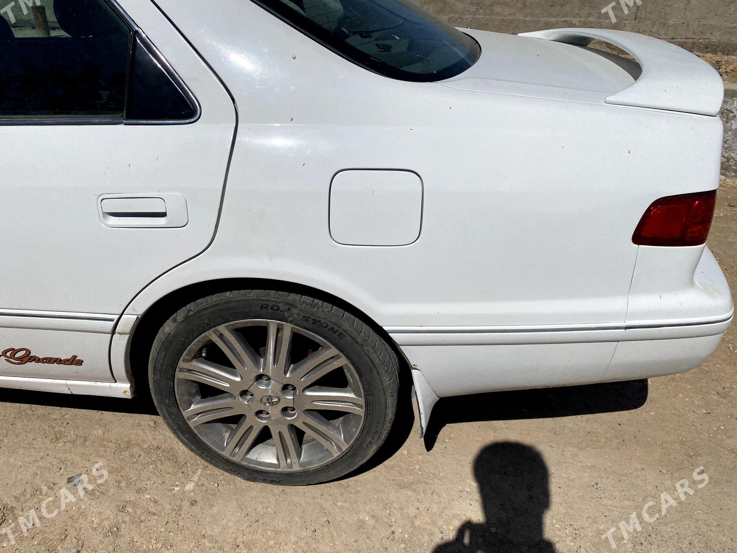 Toyota Camry 1999 - 120 000 TMT - Baýramaly - img 1