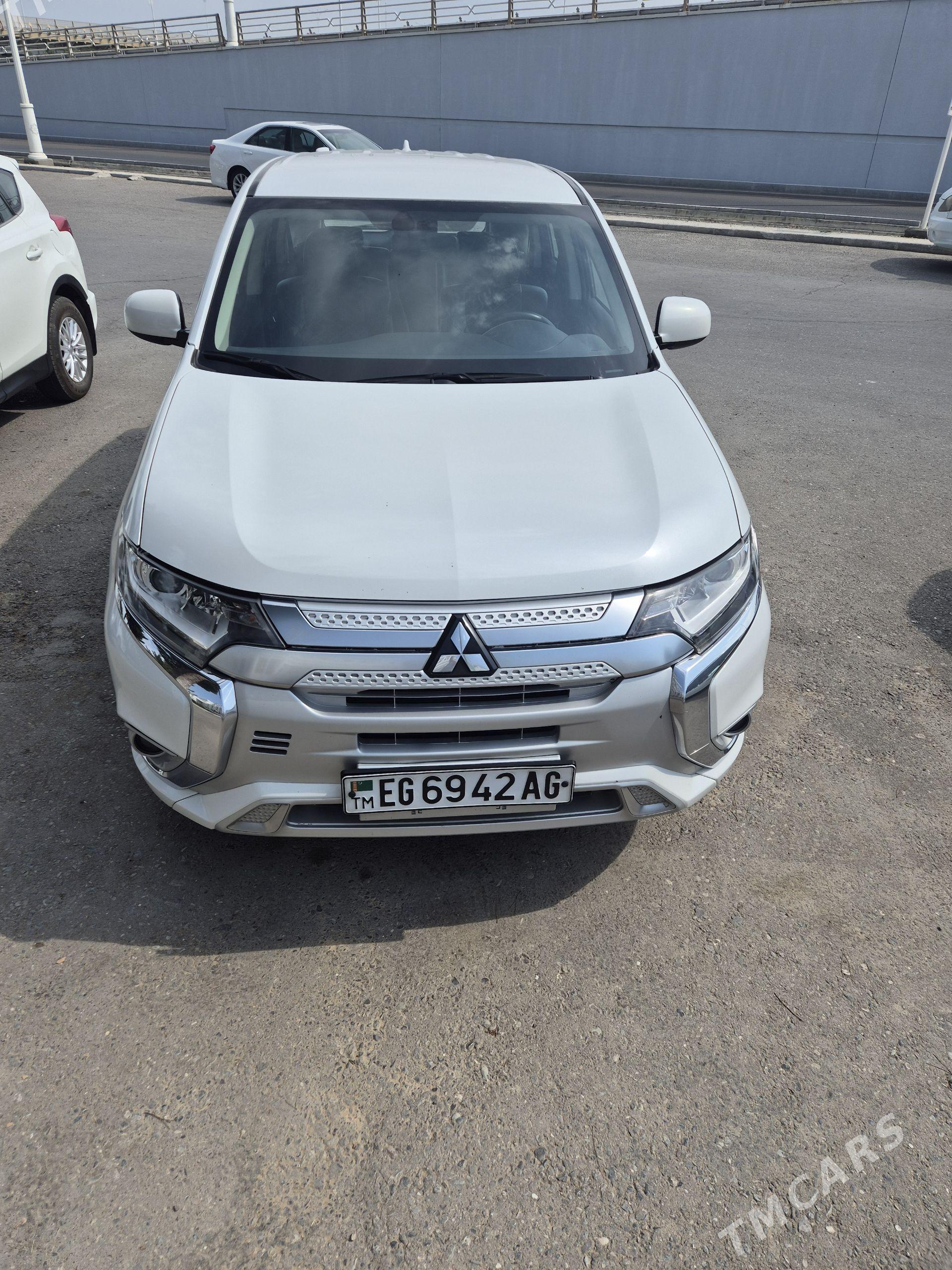 Mitsubishi Outlander 2022 - 290 000 TMT - Aşgabat - img 1