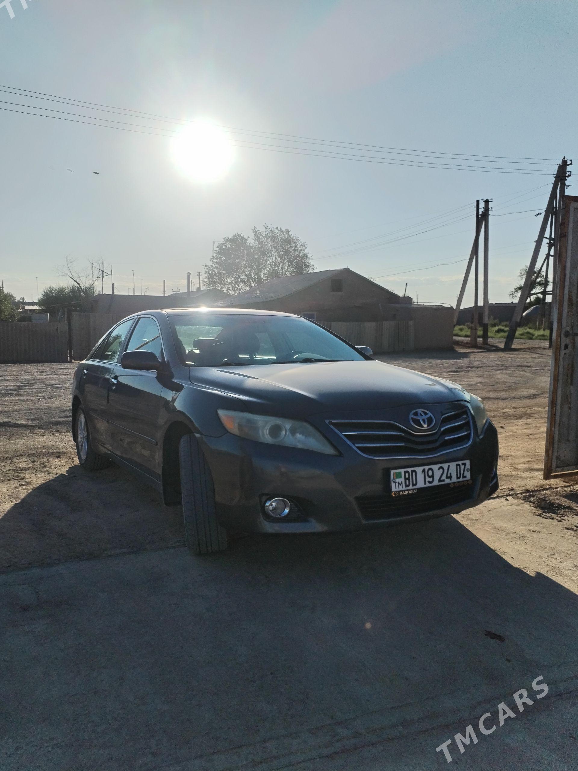 Toyota Camry 2010 - 220 000 TMT - Türkmenbaşy etr. - img 1