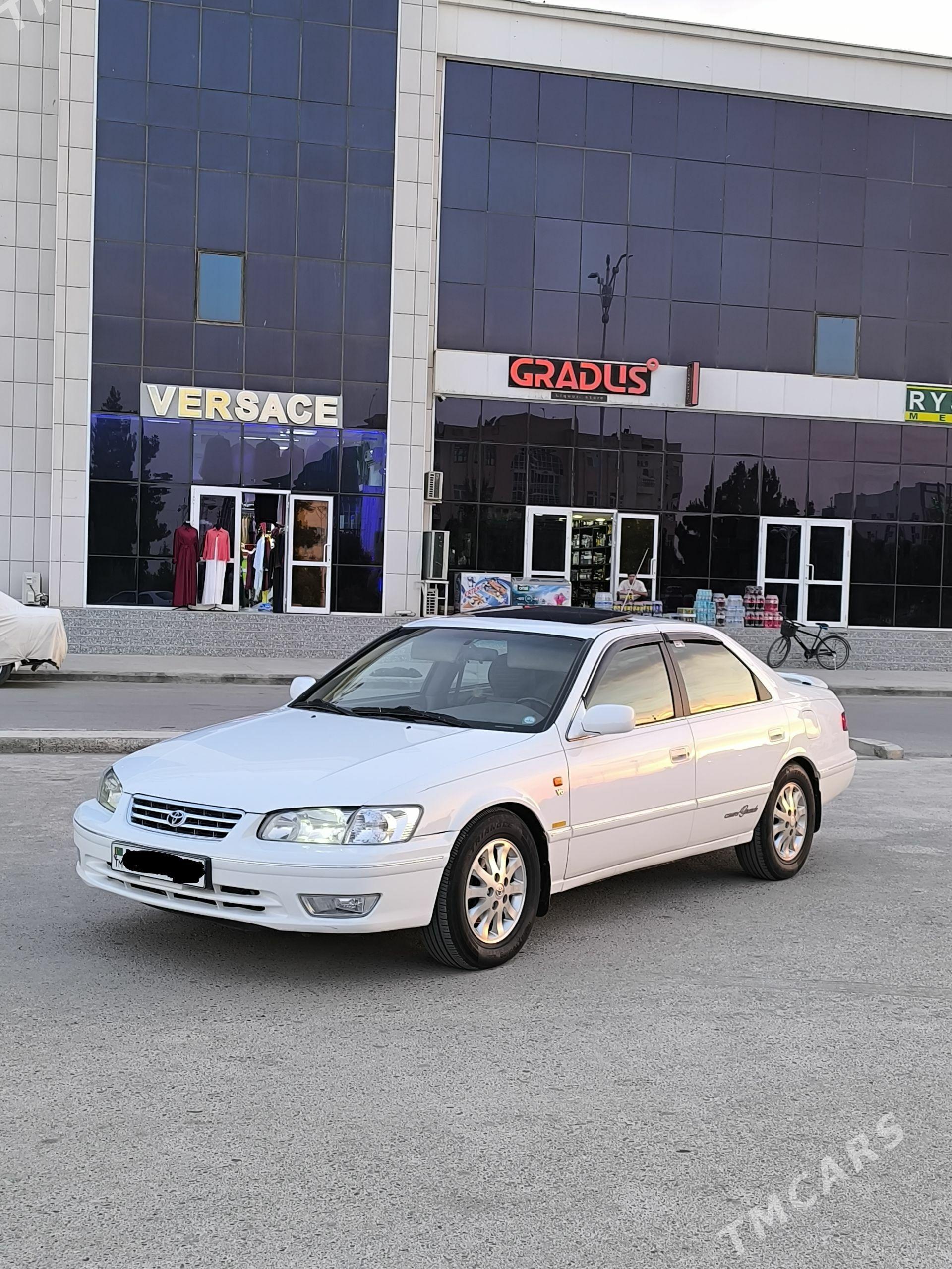Toyota Camry 2001 - 200 000 TMT - Kerki - img 1
