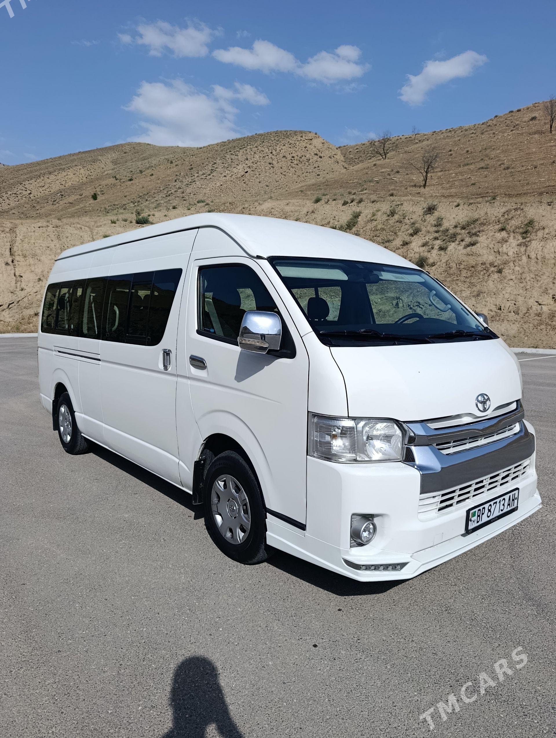 Toyota Hiace 2009 - 440 000 TMT - Ашхабад - img 1