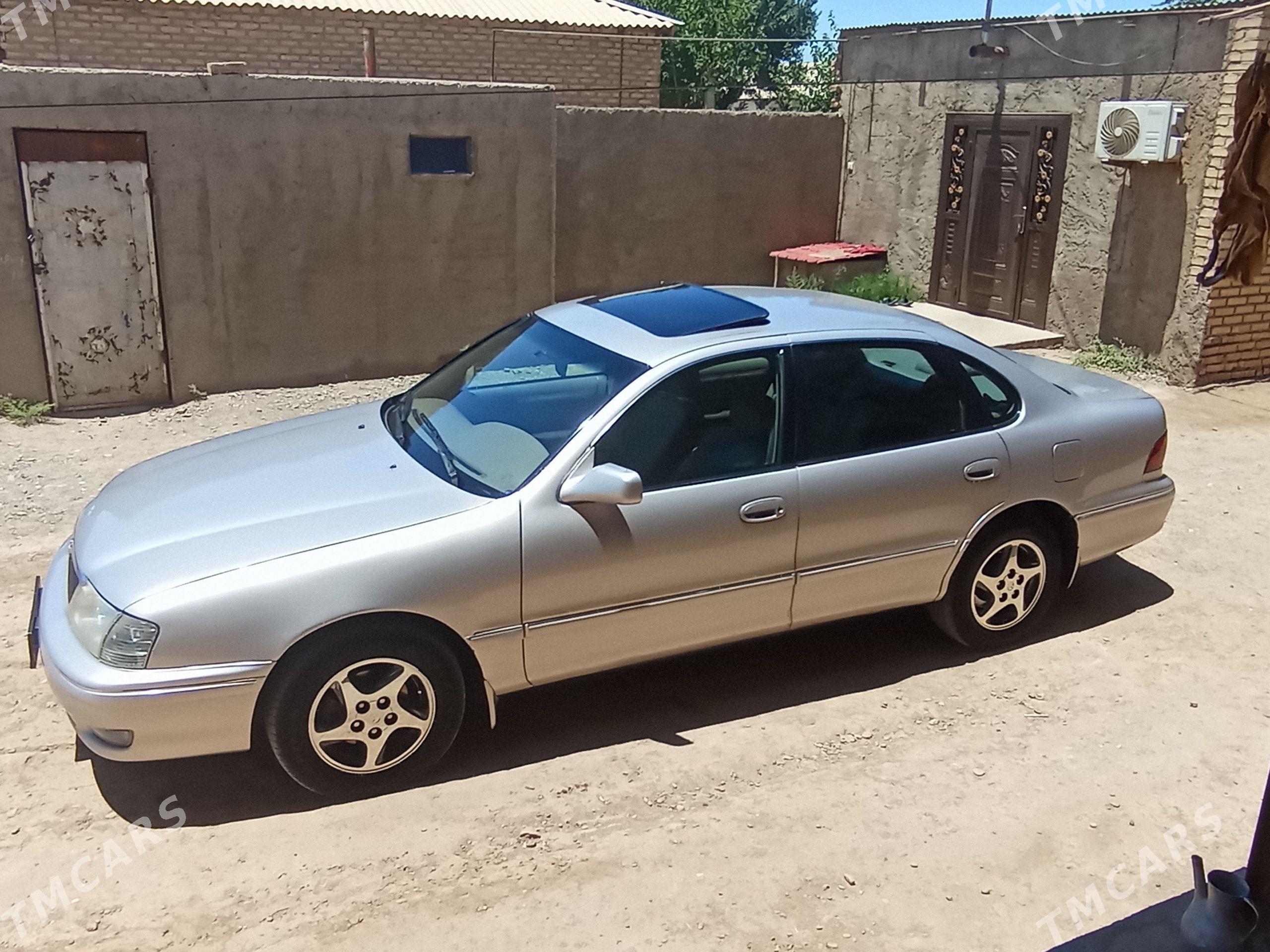 Toyota Avalon 1998 - 180 000 TMT - Sarahs - img 1